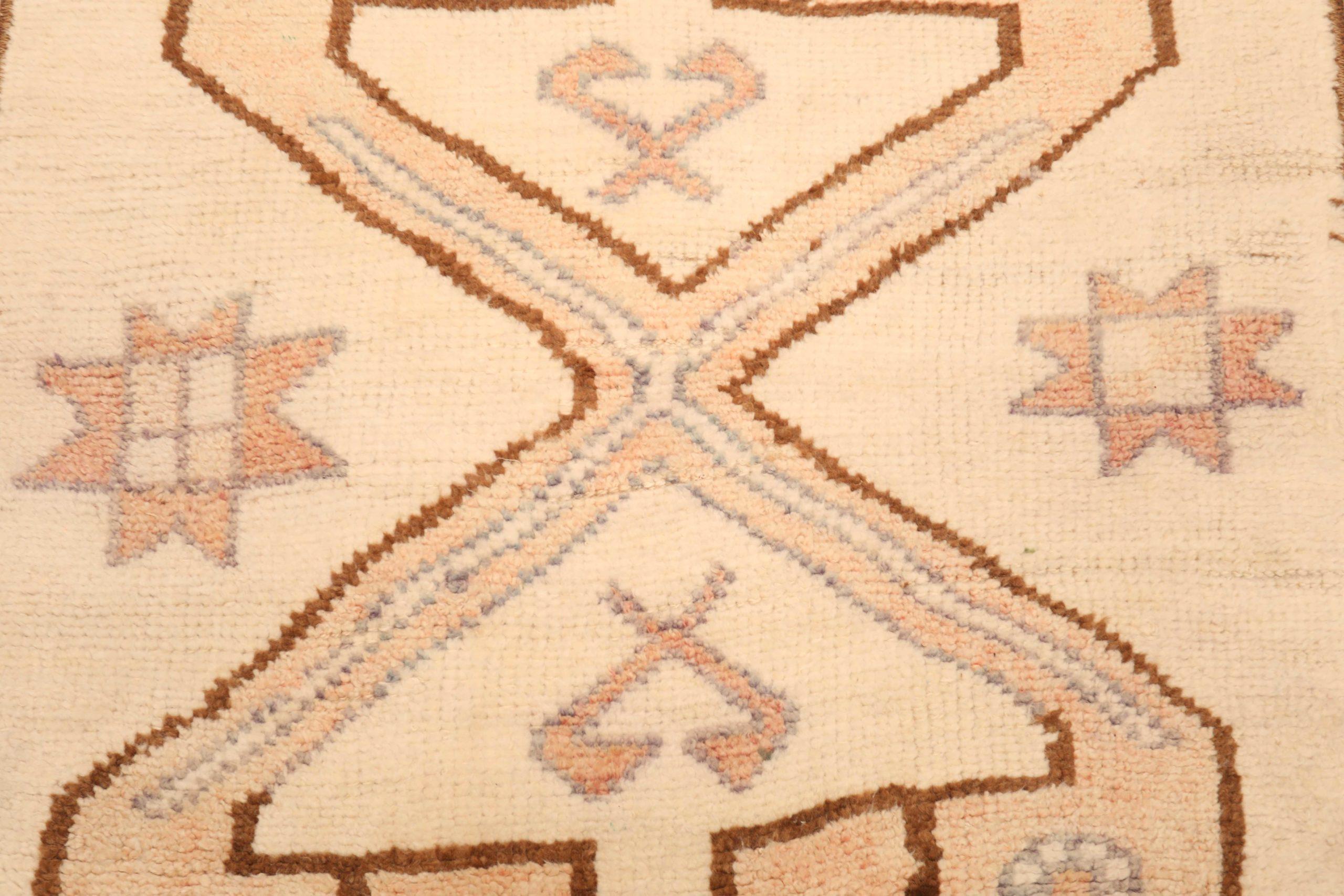 Tapis de course Anatoly Turquie, motif en laine ivoire rose - 93366 Excellent état - En vente à Dallas, TX