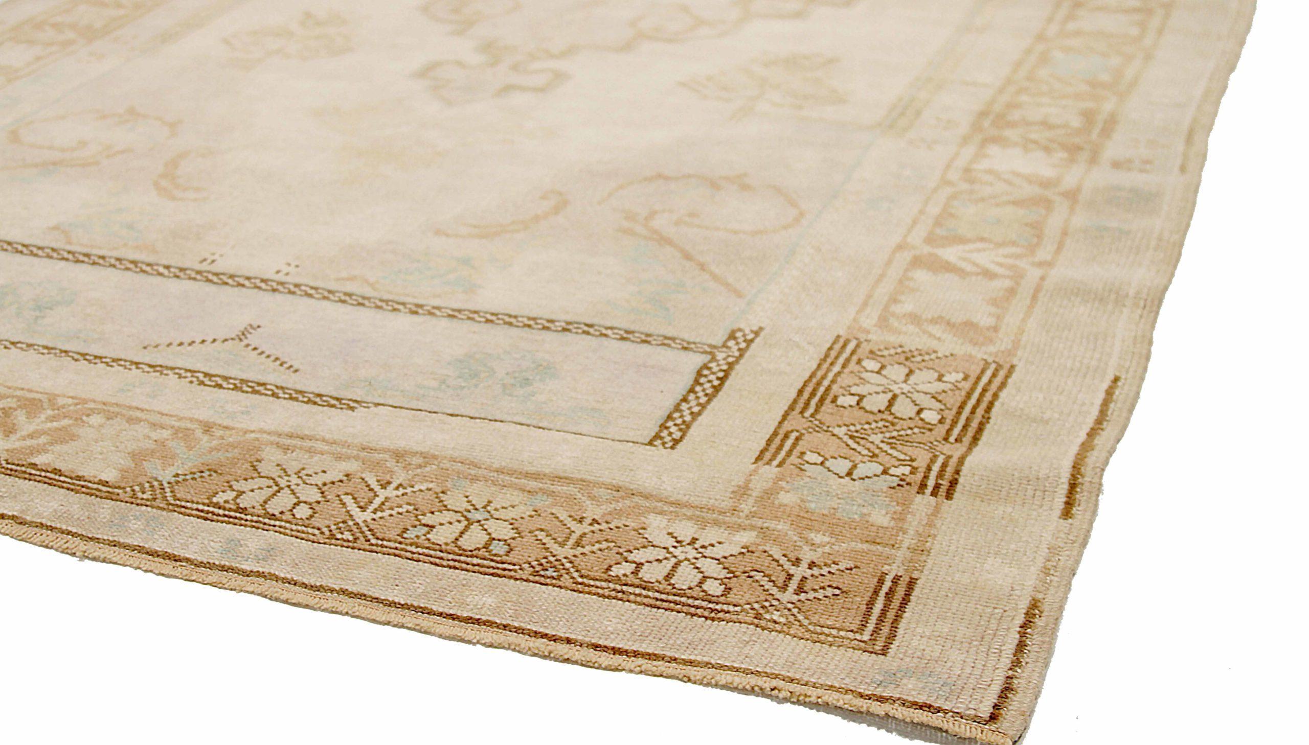 Türkei Anatoly Small Rug CIRCA 1940 - Wolle Braun Elfenbein Taupe Design - 92519 (Türkisch) im Angebot