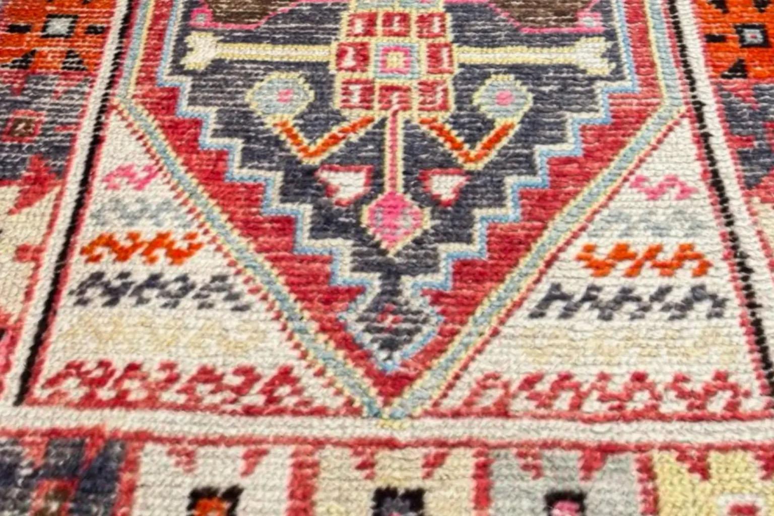 Türkischer Anatoly Kleiner Teppich - Baumwolle Blau Elfenbein Rosa Rot Design - 93231 im Angebot 3