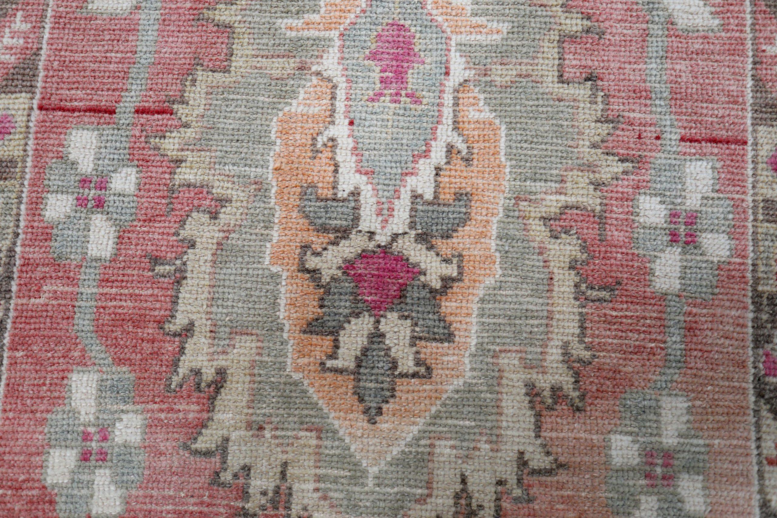 Turkey Anatoly Small Rug - Wool Blue Brown Pink Design - 93227 Excellent état - En vente à Dallas, TX