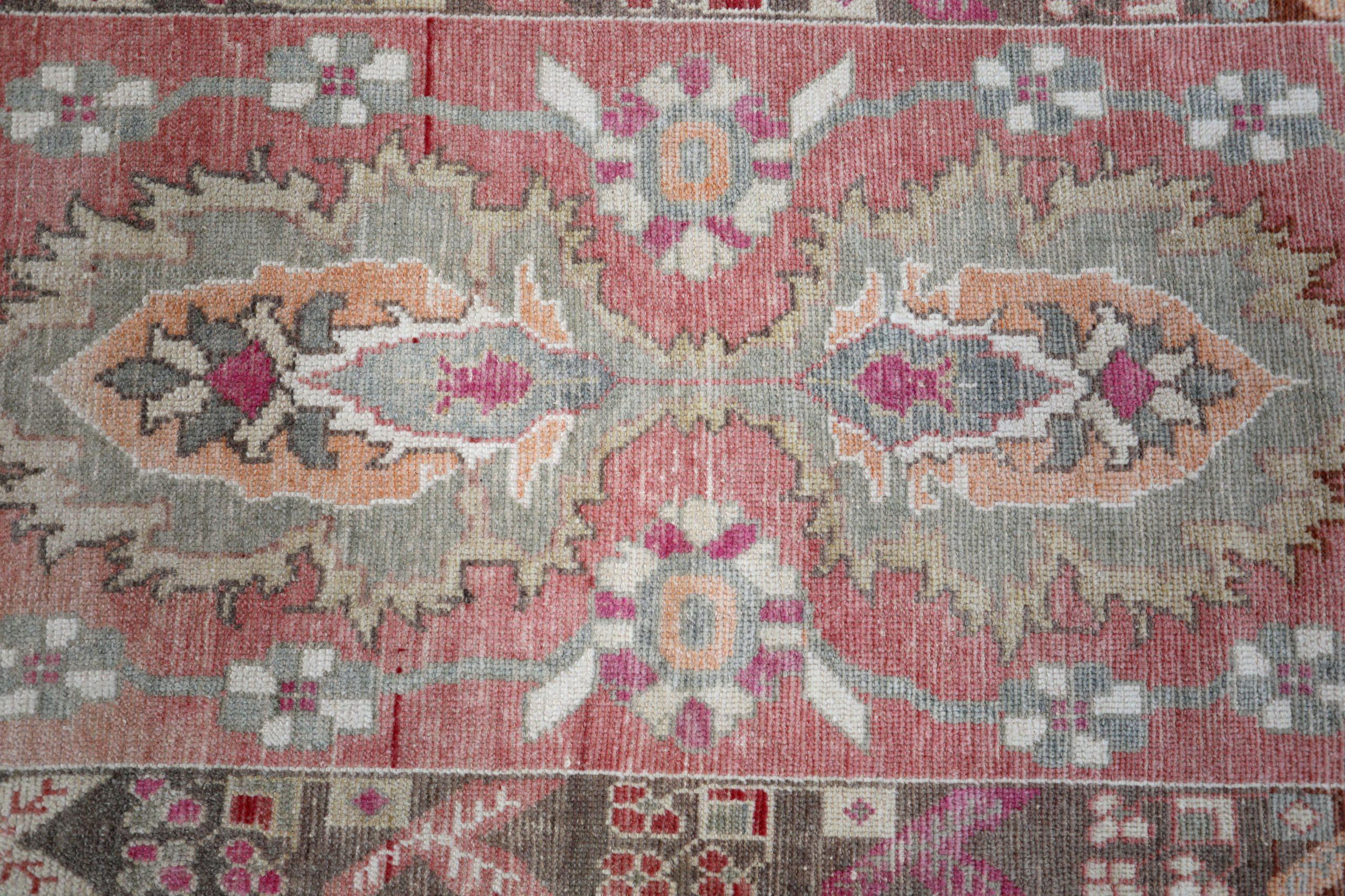 20ième siècle Turkey Anatoly Small Rug - Wool Blue Brown Pink Design - 93227 en vente