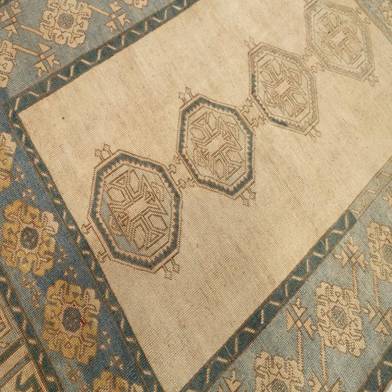 Turc Petit tapis turc Anatoly - Design en laine bleu ivoire jaune - 92971 en vente