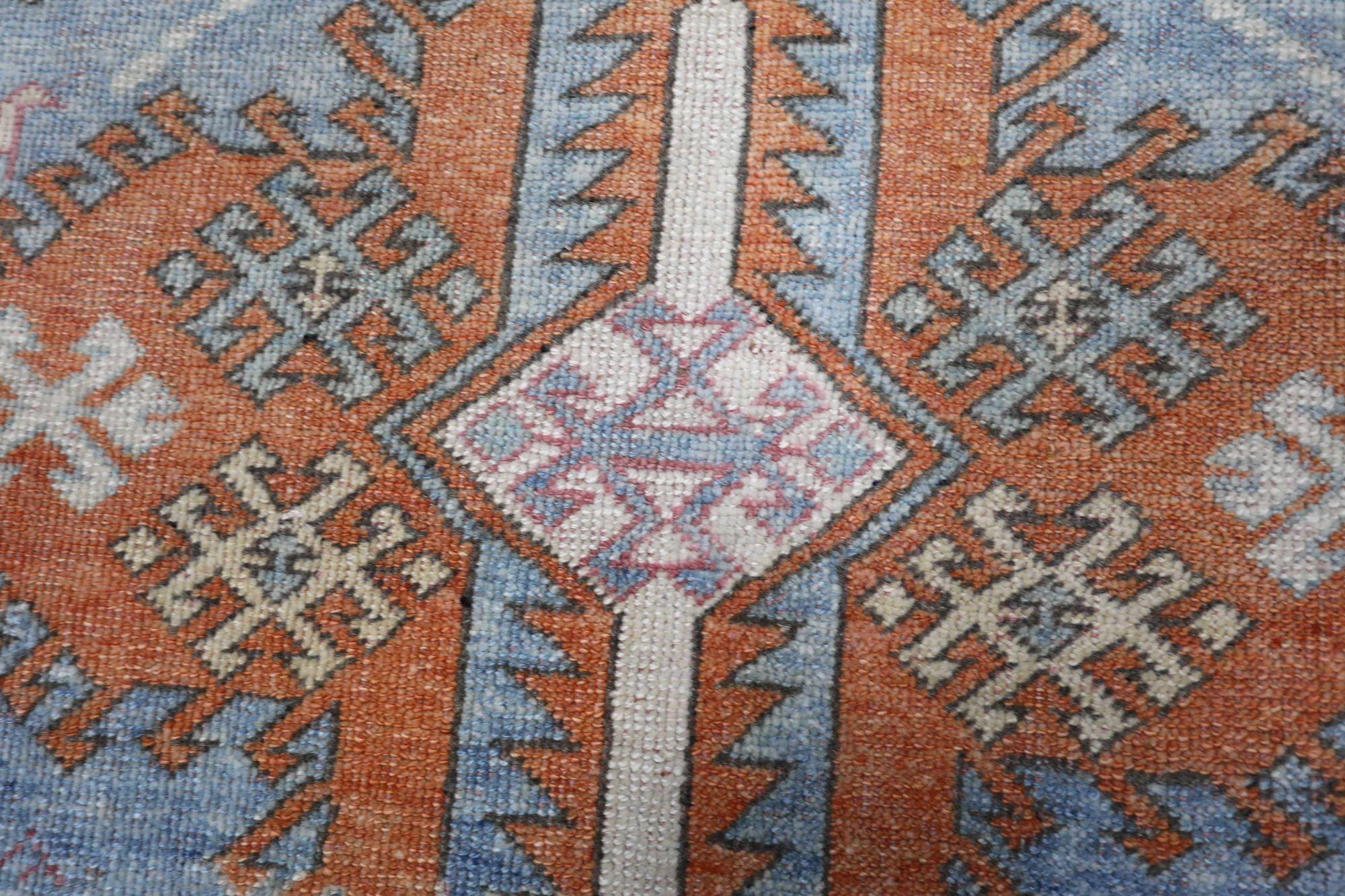 Turc Petit tapis turc Anatoly - Design en laine bleu orange rose - 93159 en vente