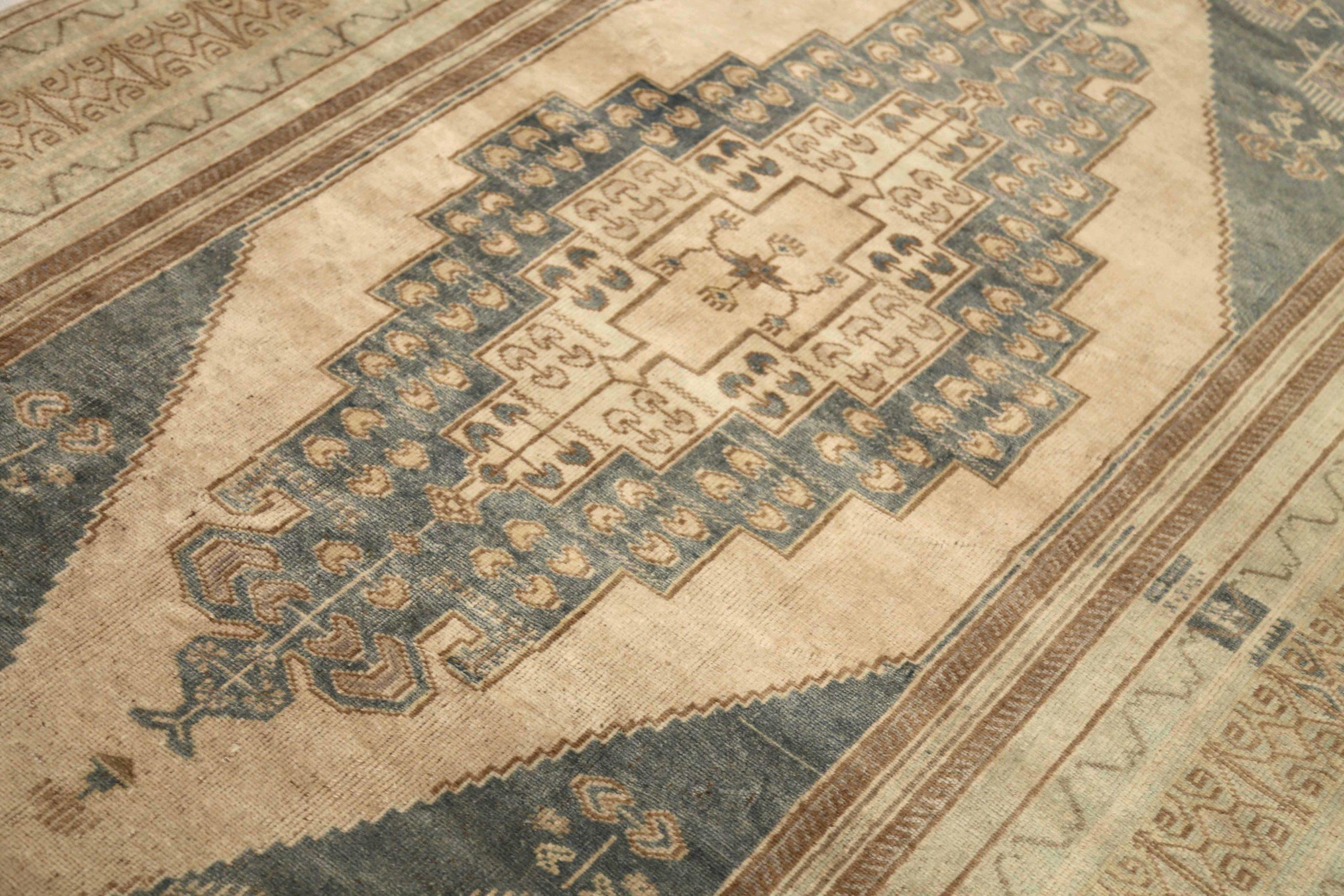 Turc Turkey Anatoly Small Rug - Wool Brown Gray Ivory Design - 92913 en vente