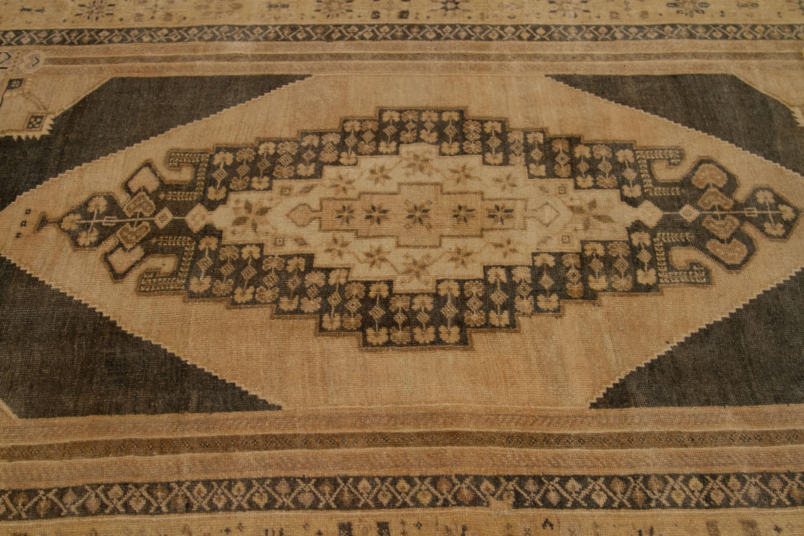 Türkei Anatoly Small Teppich - Wolle Brown Elfenbein Design - 92732 (Türkisch) im Angebot
