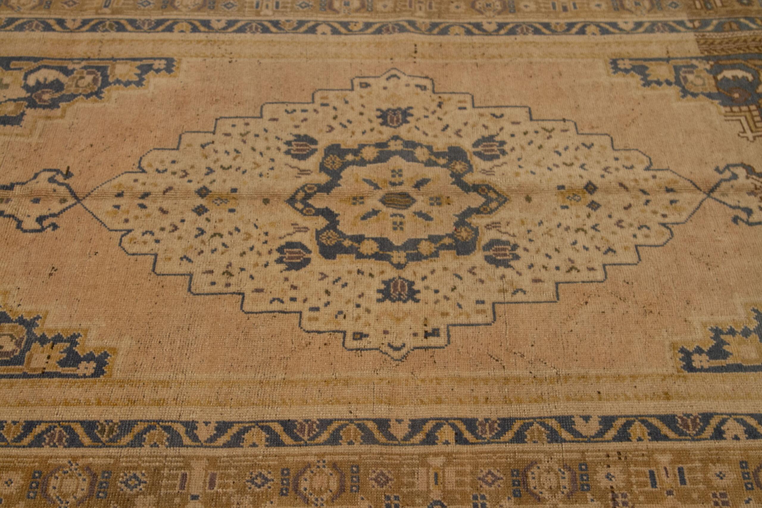 Türkei Anatoly Small Rug - Wolle Brown Elfenbein Navy Blue Design - 92775 (20. Jahrhundert) im Angebot