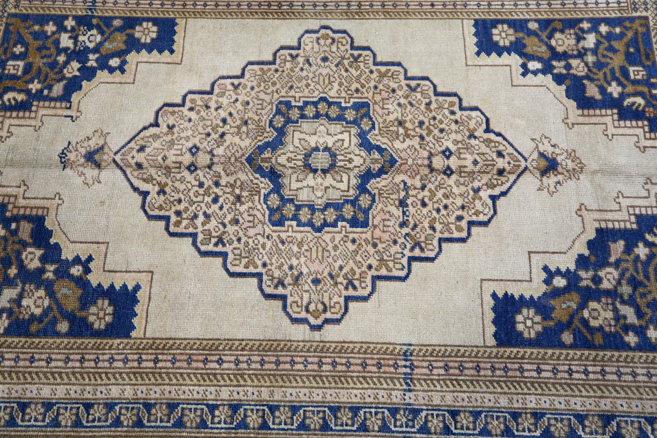 Türkei Anatoly Small Rug - Wolle Brown Elfenbein Navy Blue Design - 93128 (20. Jahrhundert) im Angebot