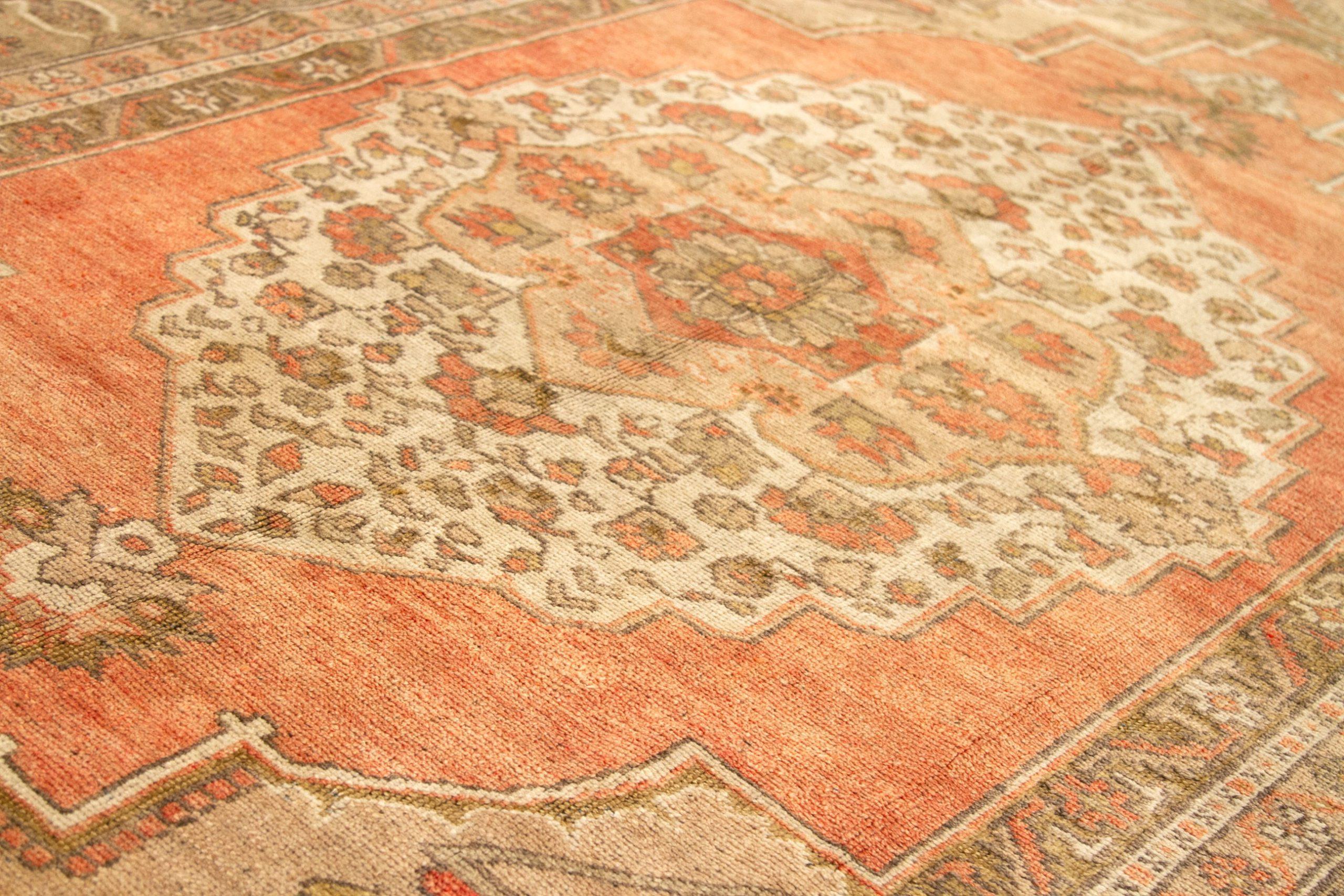 Türkei Anatoly Small Rug - Wolle Brown Elfenbein Pink Design - 92761 (Türkisch) im Angebot