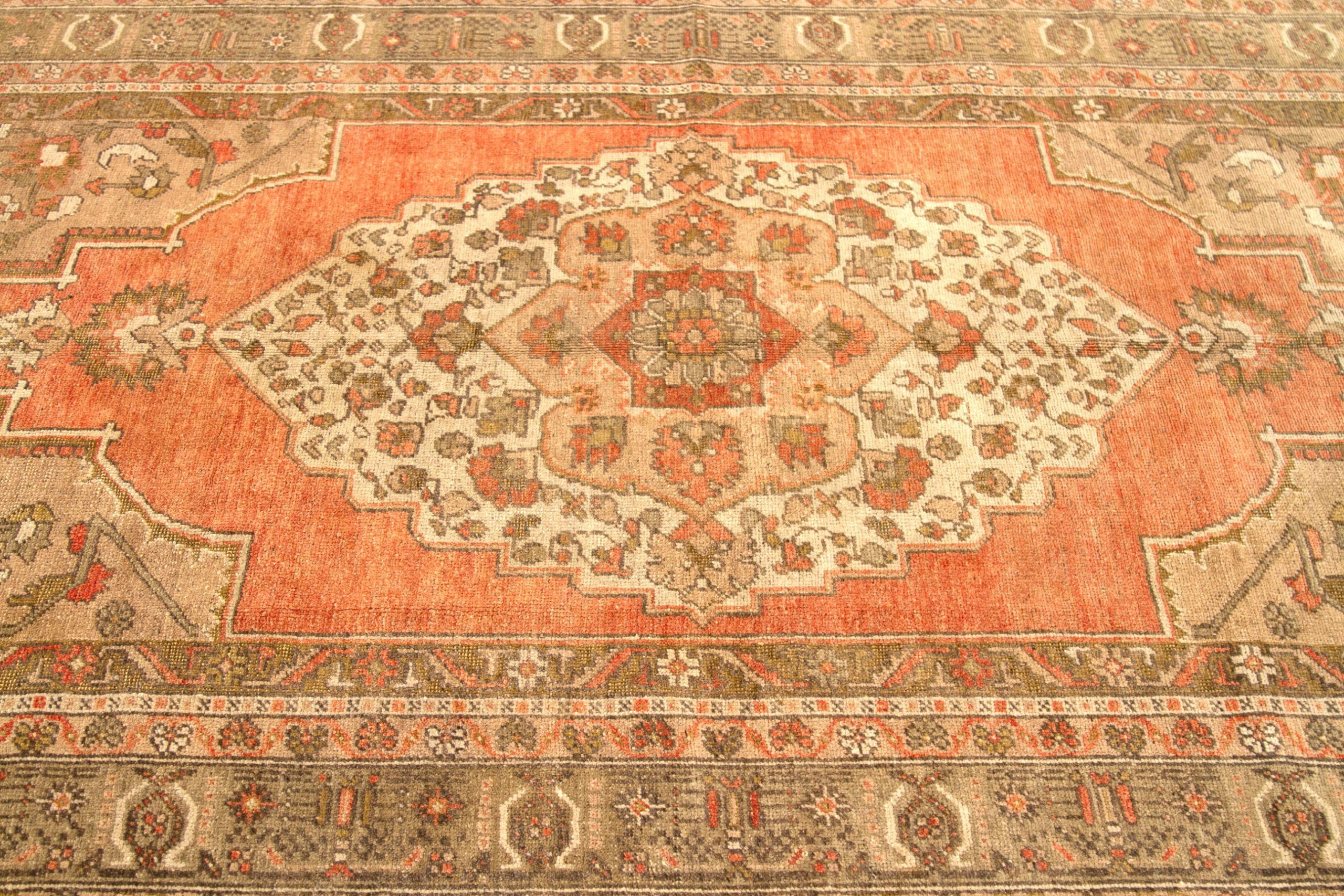 Türkei Anatoly Small Rug - Wolle Brown Elfenbein Pink Design - 92761 im Zustand „Hervorragend“ im Angebot in Dallas, TX