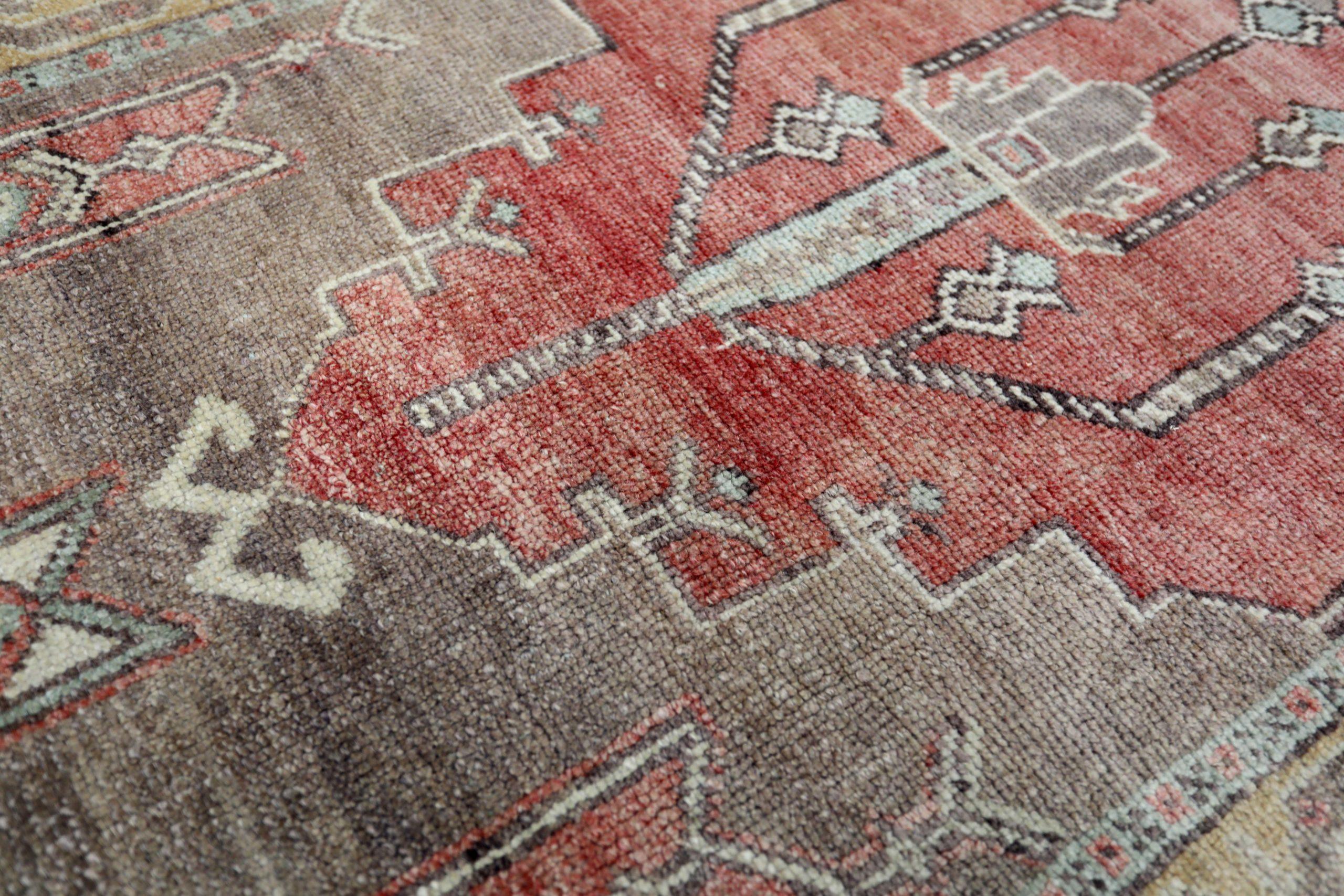 Türkei Anatoly Small Rug - Wolle Braun Rot Gelb Design - 93219 (Türkisch) im Angebot