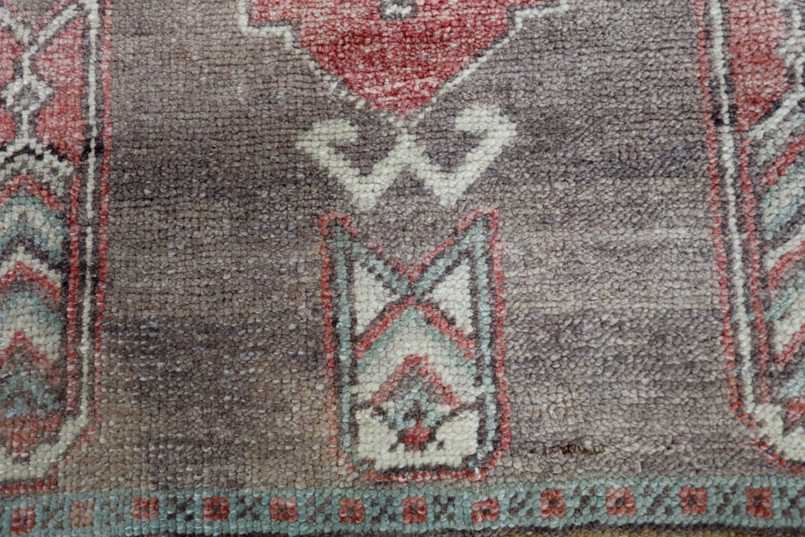 Türkei Anatoly Small Rug - Wolle Braun Rot Gelb Design - 93219 im Zustand „Hervorragend“ im Angebot in Dallas, TX
