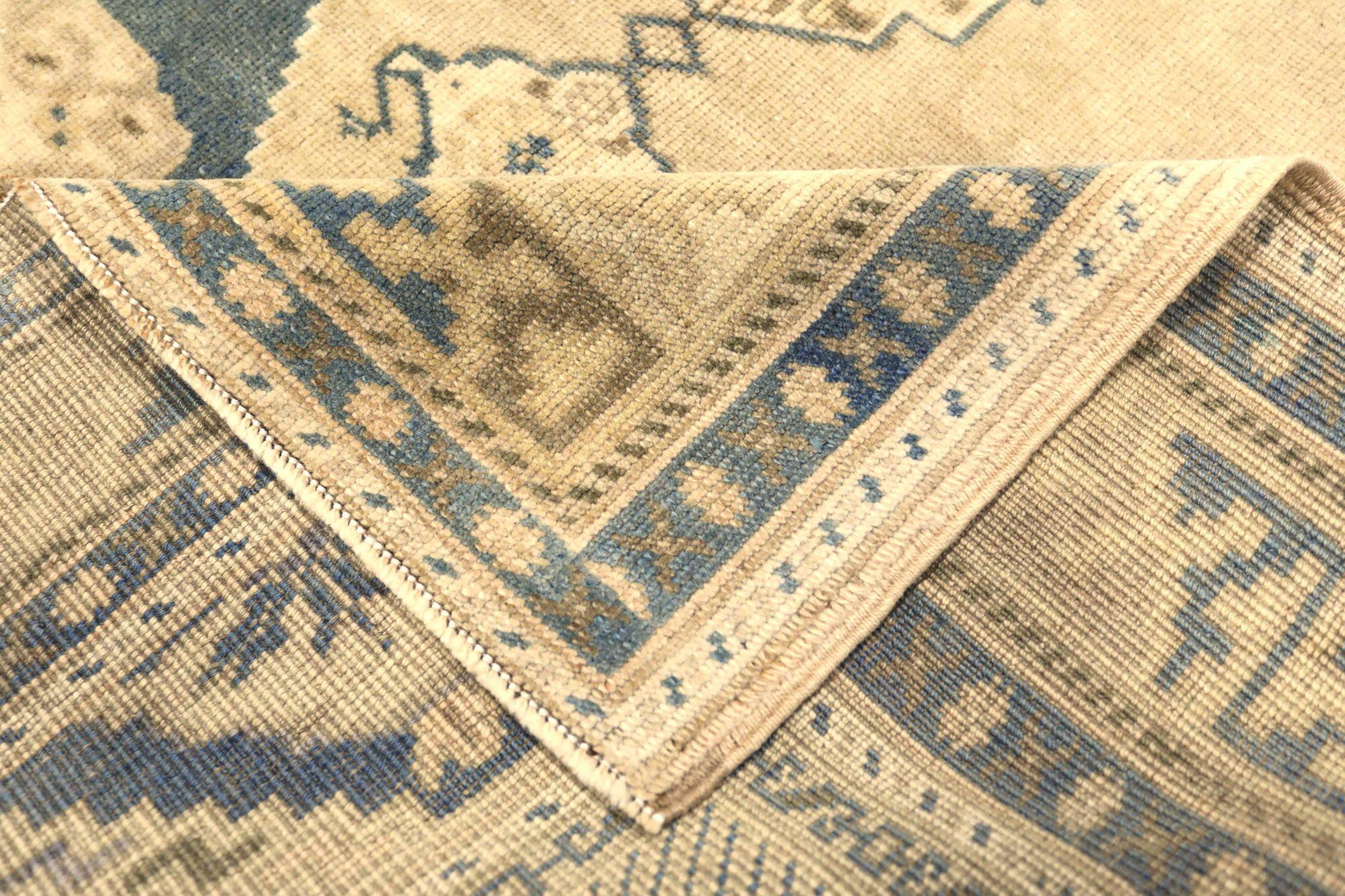Türkischer Anatoly Kleiner Teppich - Wolle Grau Elfenbein Design - 93162 im Angebot 1