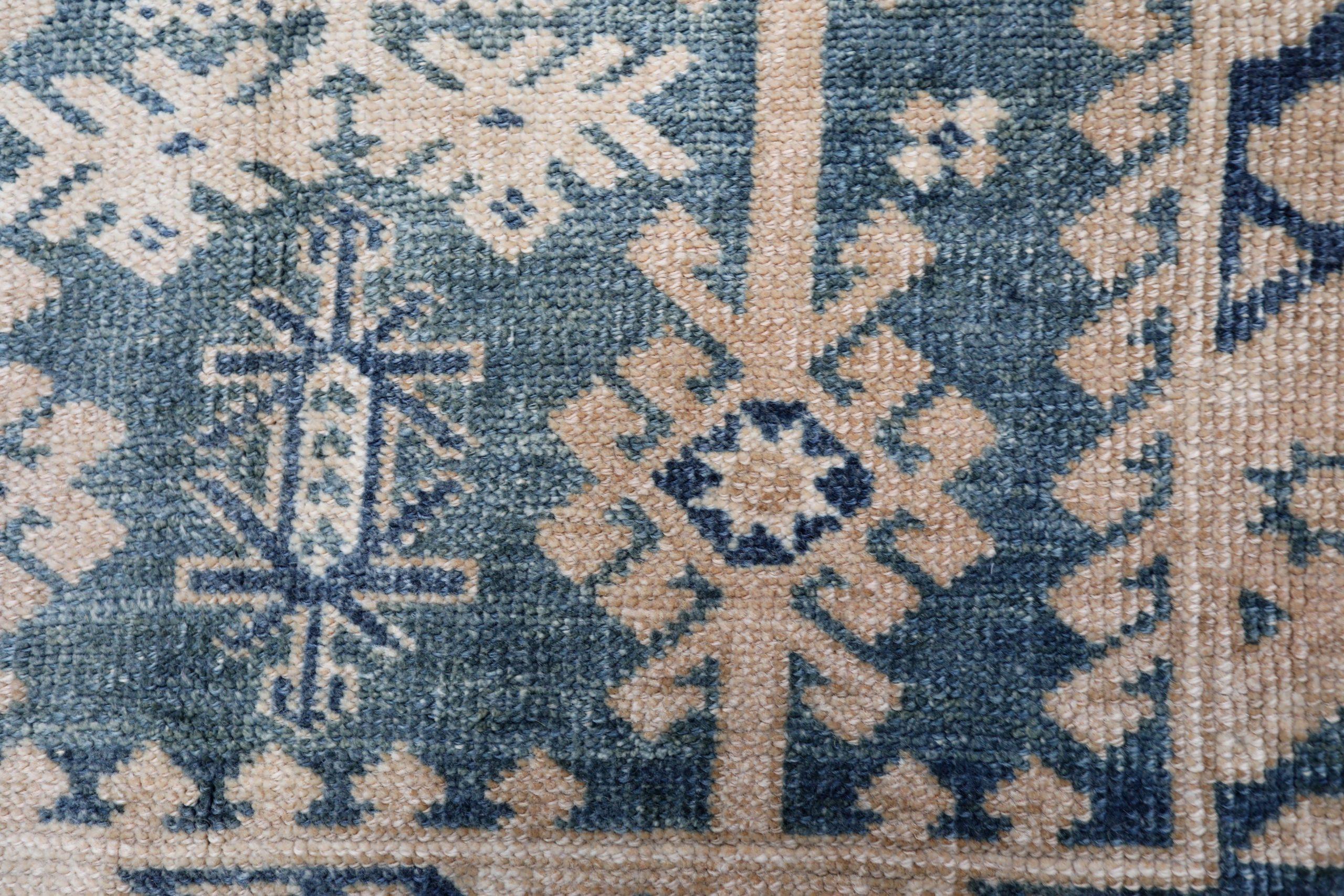 Tappeto Turkey Anatoly Small - Lana Grigio Avorio Blu Navy Design - 93121 In condizioni ottime in vendita a Dallas, TX