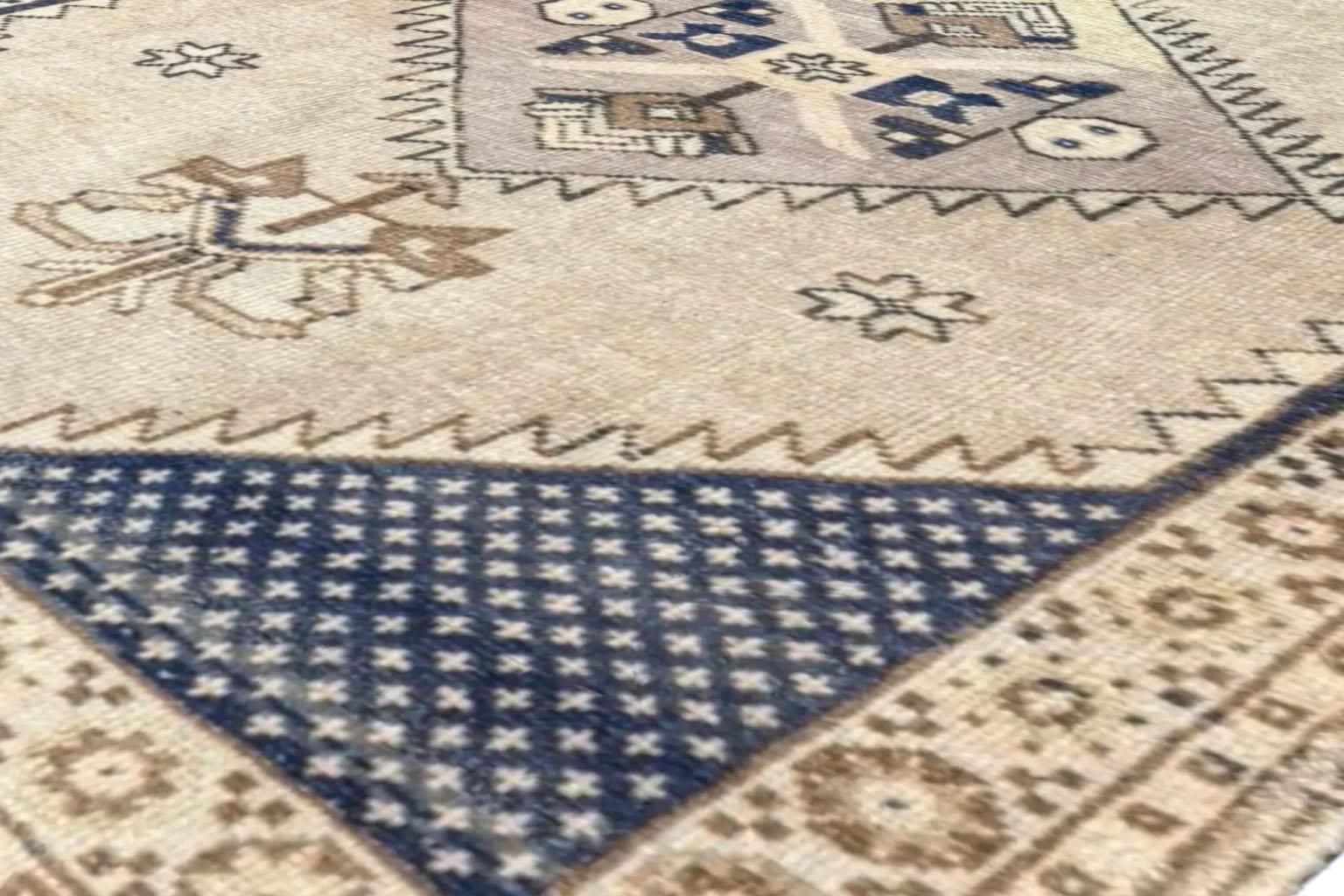 Turkey Anatoly Small Rug - Wool Ivory Navy Blue Design - 93238 For Sale 1