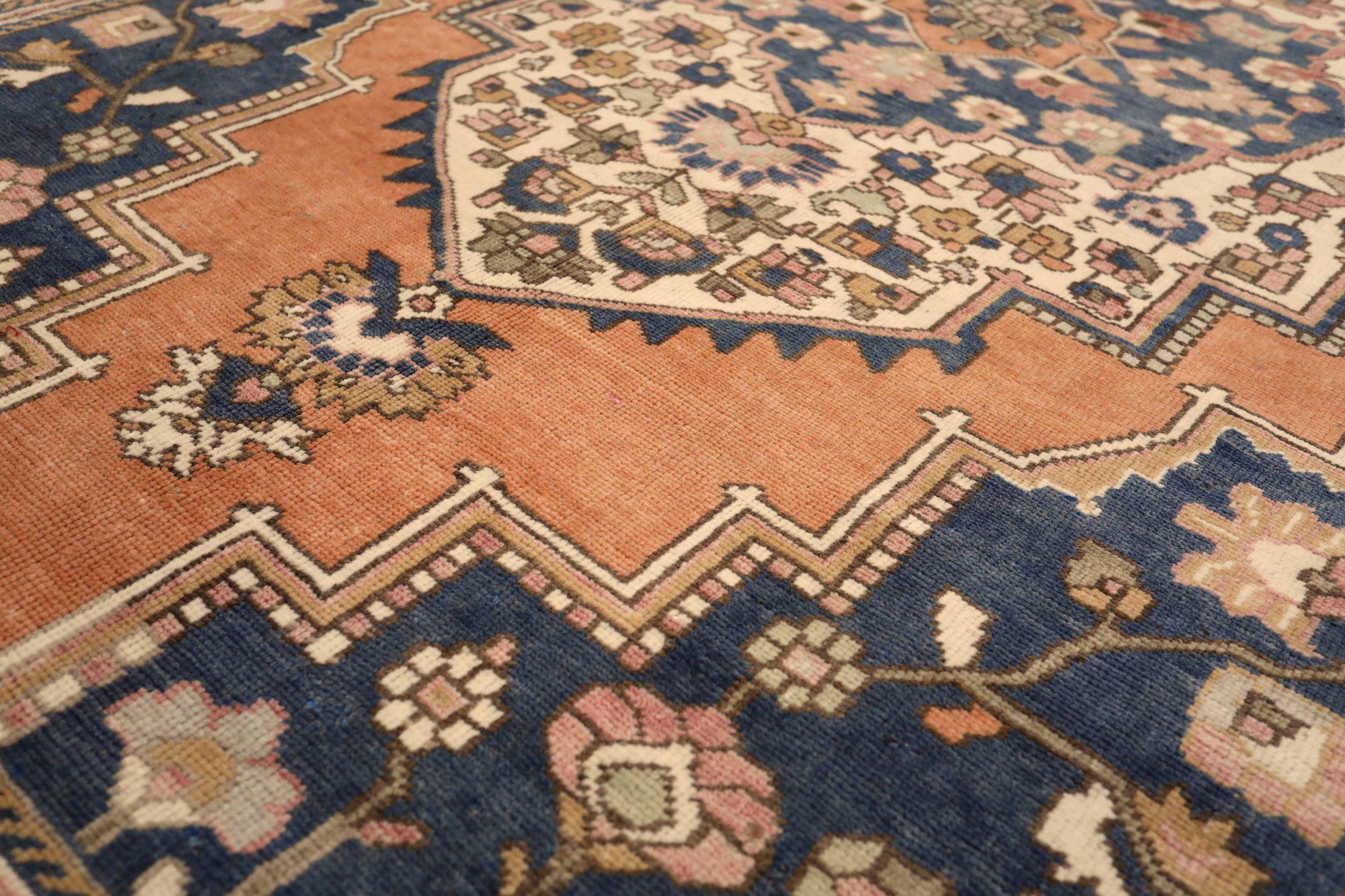 Turkey Anatoly Small Rug - Wool Ivory Navy Blue Orange Design - 93067 In Excellent Condition For Sale In Dallas, TX