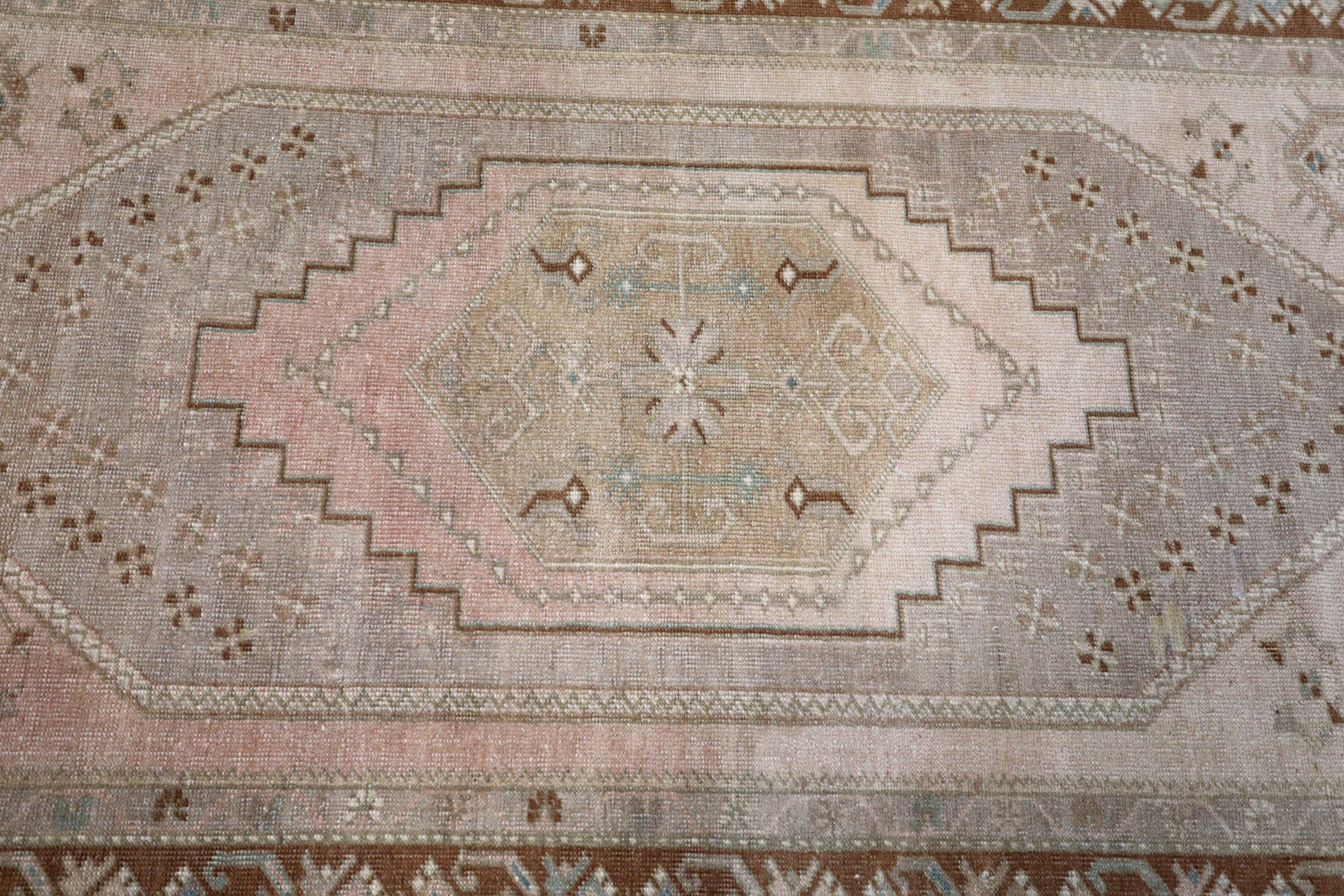 Türkischer Anatoly Kleiner Teppich - Wolle Elfenbein Rosa Design - 93237 im Angebot 1