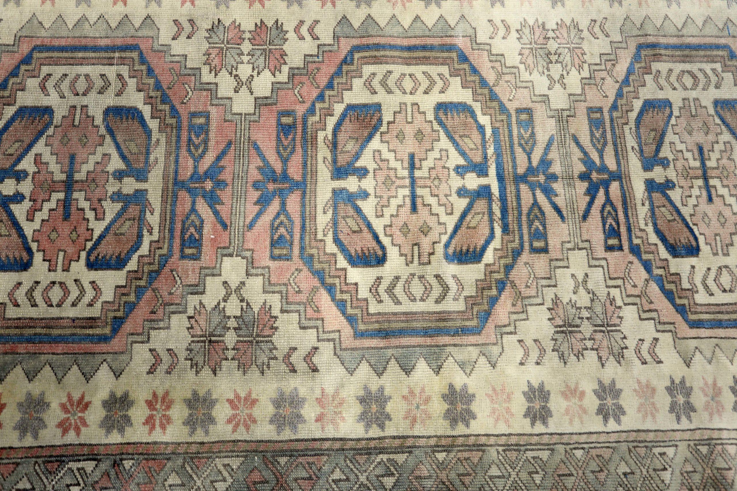 Türkischer Anatoly Kleiner Teppich - Wolle Elfenbein Rosa Design - 93249 im Angebot 1
