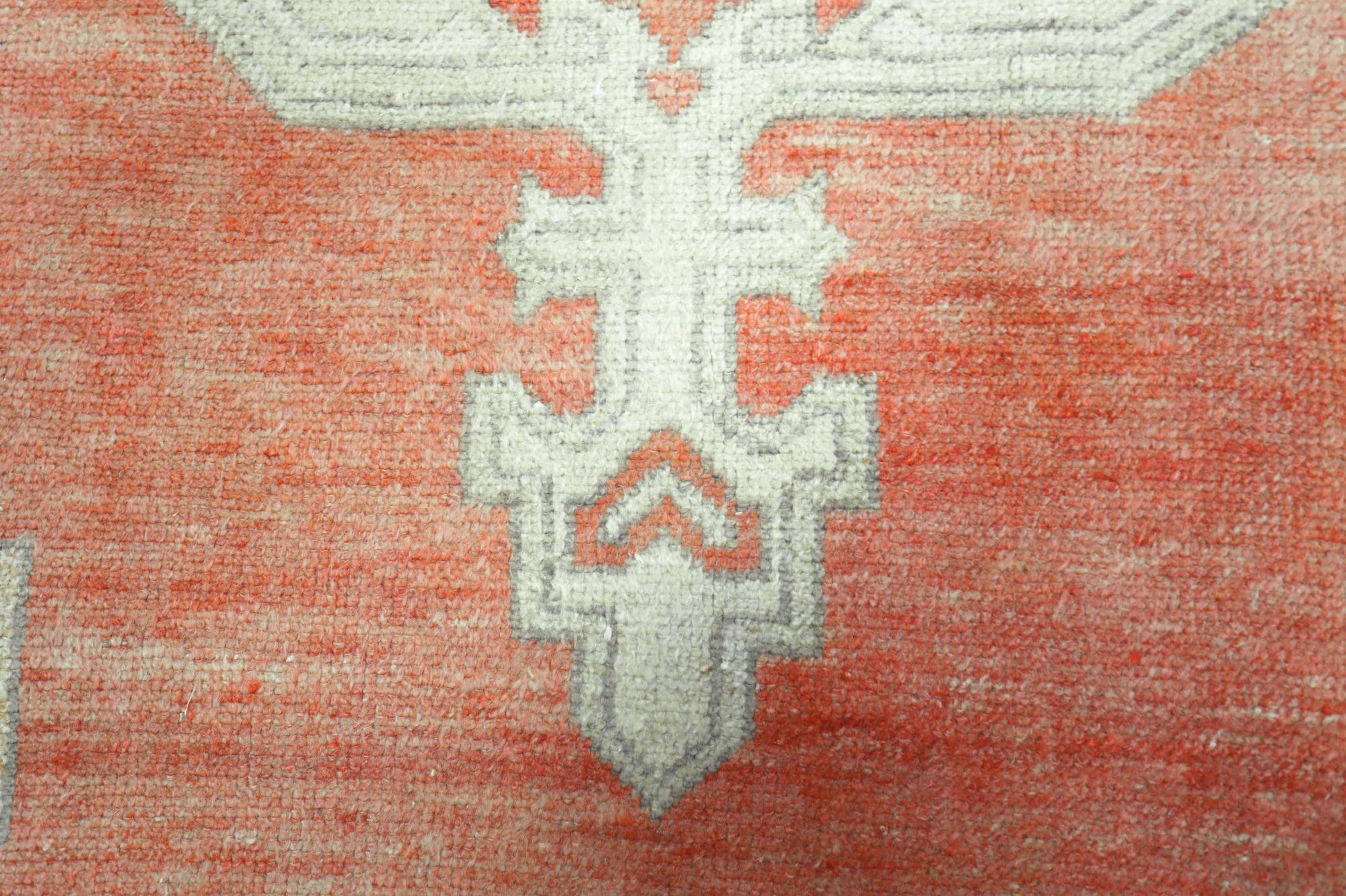 Türkischer Anatoly Kleiner Teppich - Wolle Elfenbein Rot Design - 93180 im Zustand „Hervorragend“ im Angebot in Dallas, TX