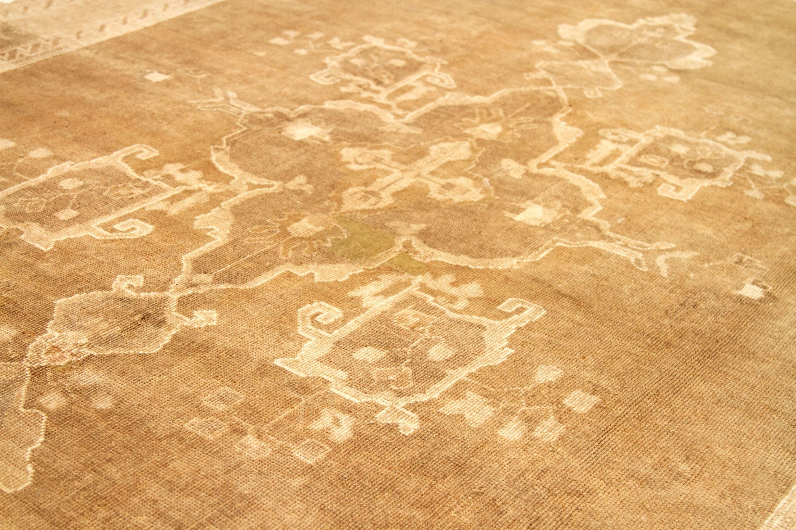 Türkei Kars Area Rugs - Wolle Brown Elfenbein Design - 92768 (Türkisch) im Angebot