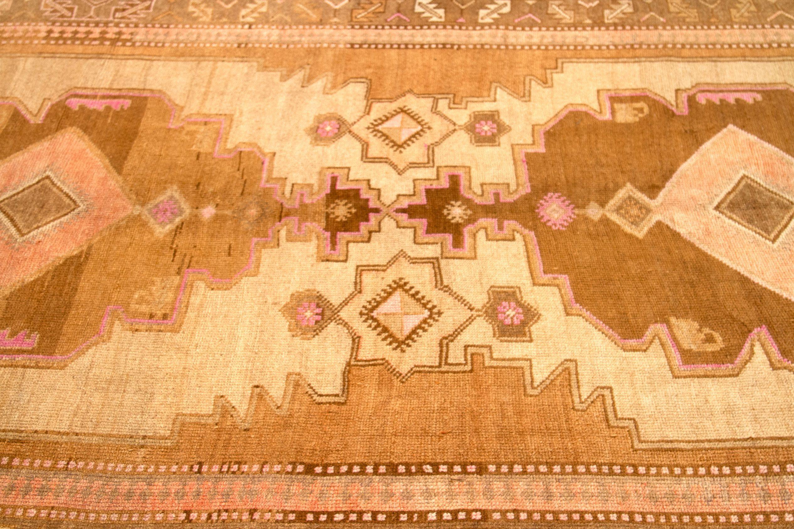 Türkei Kars Area Rugs - Wolle Braun Elfenbein Rosa Design - 92771 im Zustand „Hervorragend“ im Angebot in Dallas, TX