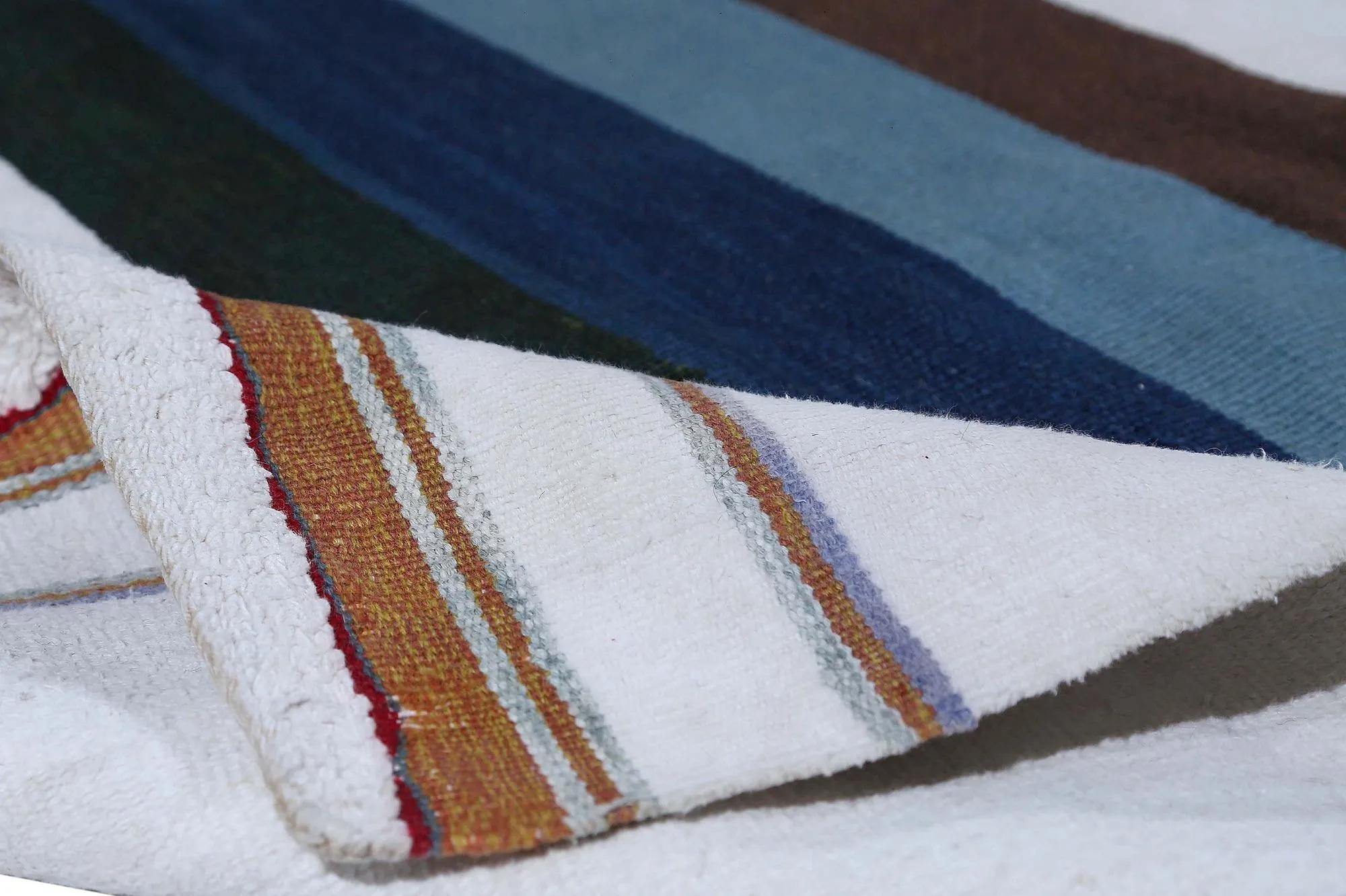 Turkey Kilim Area Rugs - Design - 98794 In Excellent Condition For Sale In Dallas, TX