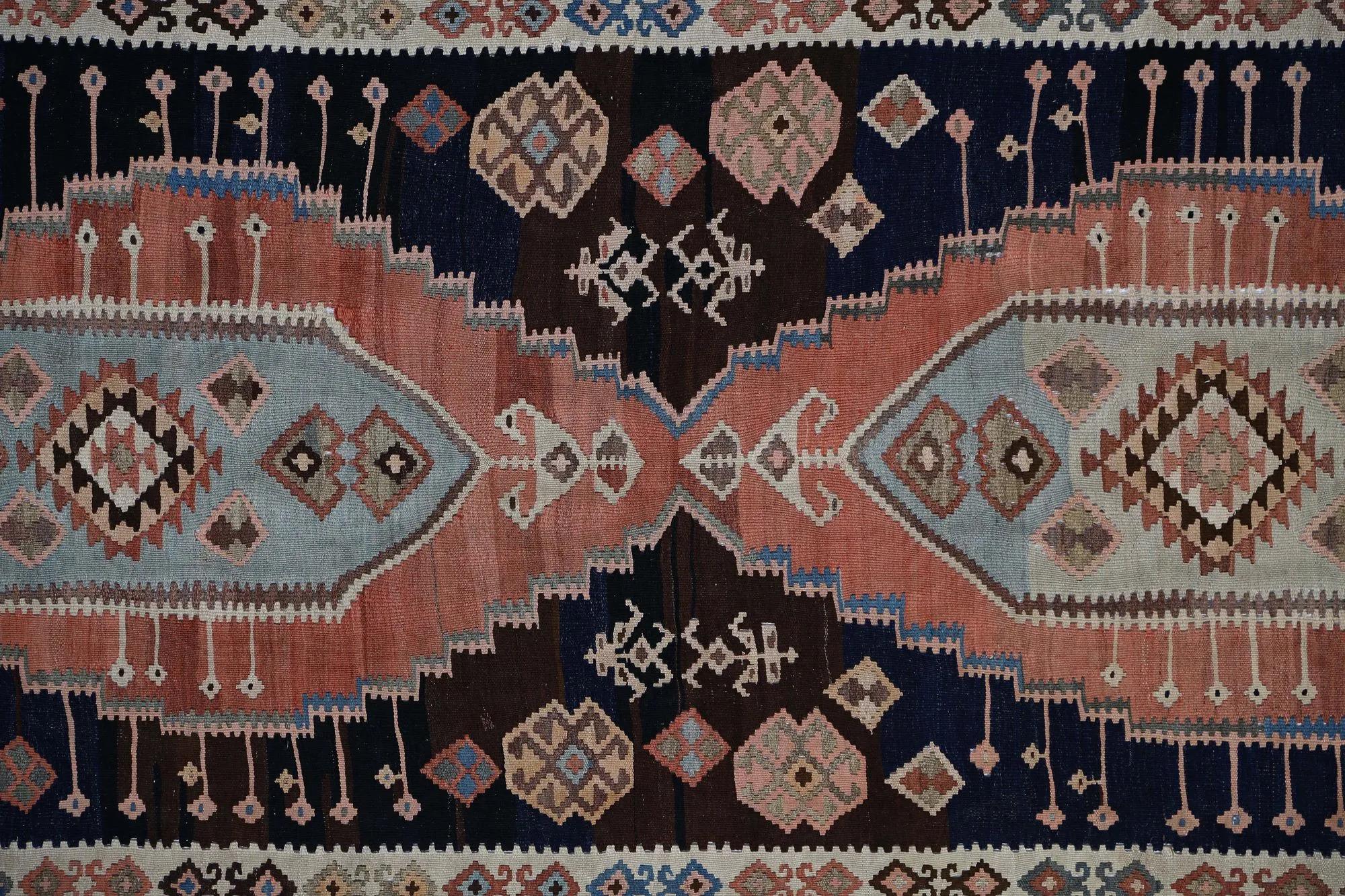 Turkey Kelim-Teppiche – Design – 98812 (Türkisch) im Angebot
