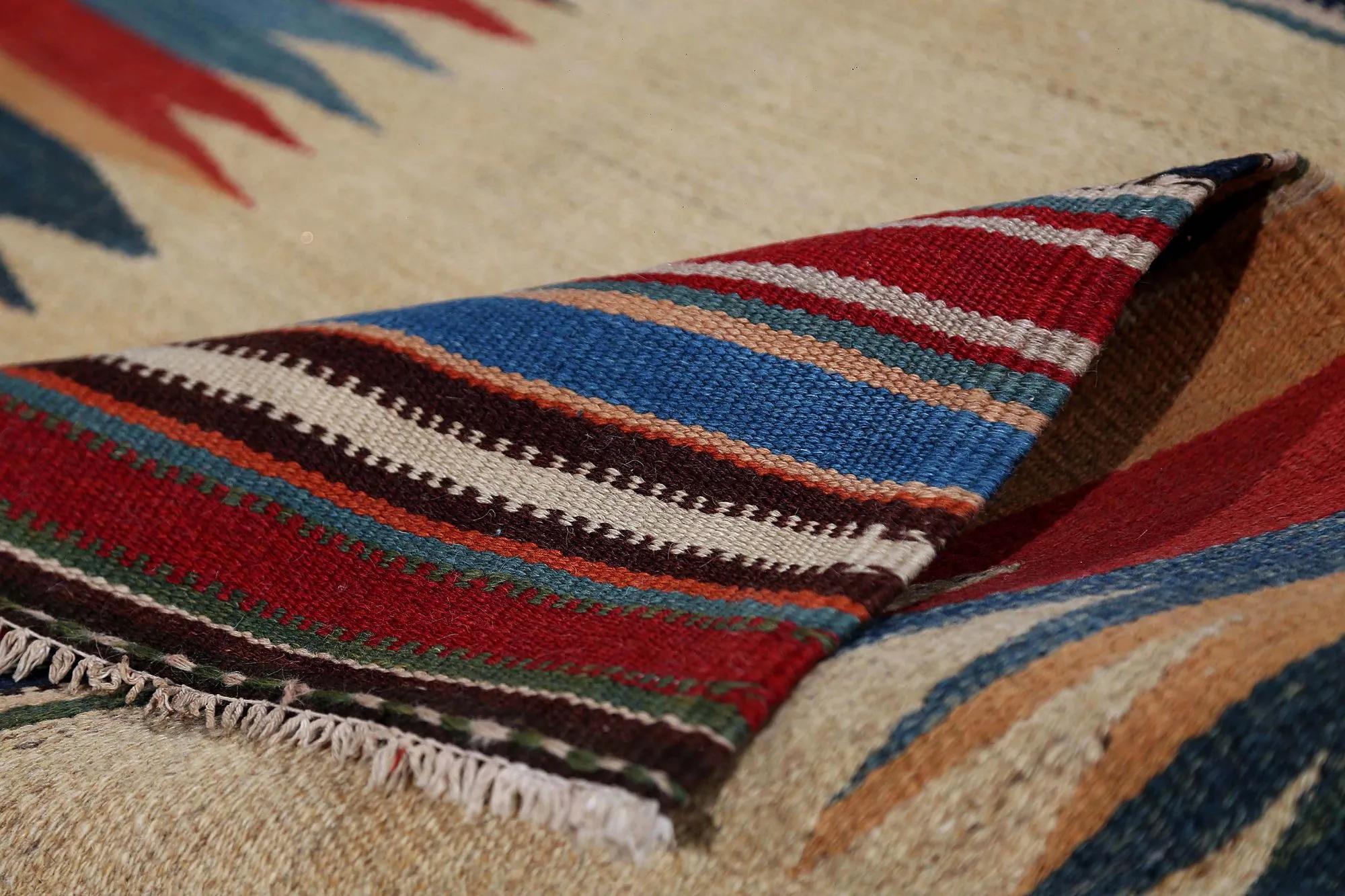 Turkey Kelim-Teppiche – Design – 98873 im Zustand „Hervorragend“ im Angebot in Dallas, TX