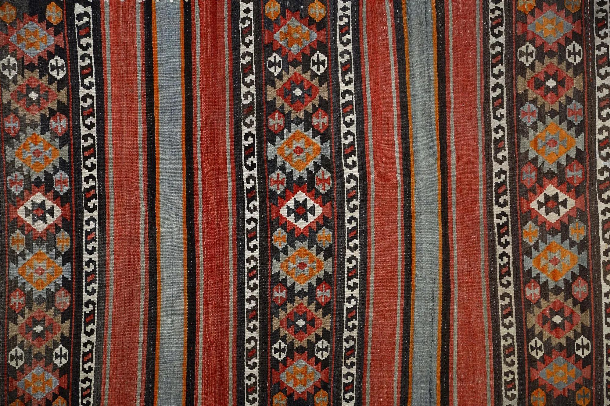 Turkey Kelim-Teppiche – Design – 98886 (Handgeknüpft) im Angebot