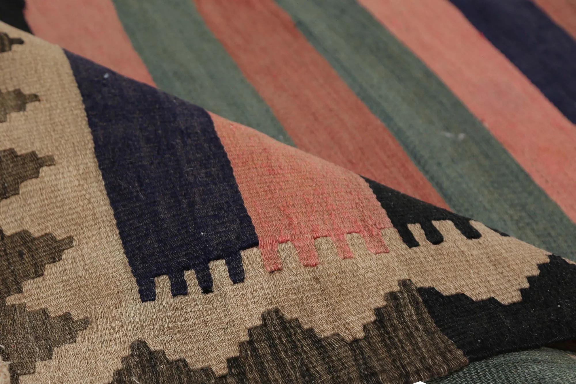 Tapis Kilim de Turquie - Design - 98893 Excellent état - En vente à Dallas, TX