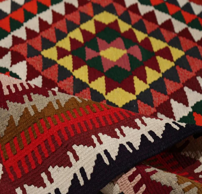Turkey Kelim-Teppiche – Design – 98940 im Zustand „Hervorragend“ im Angebot in Dallas, TX