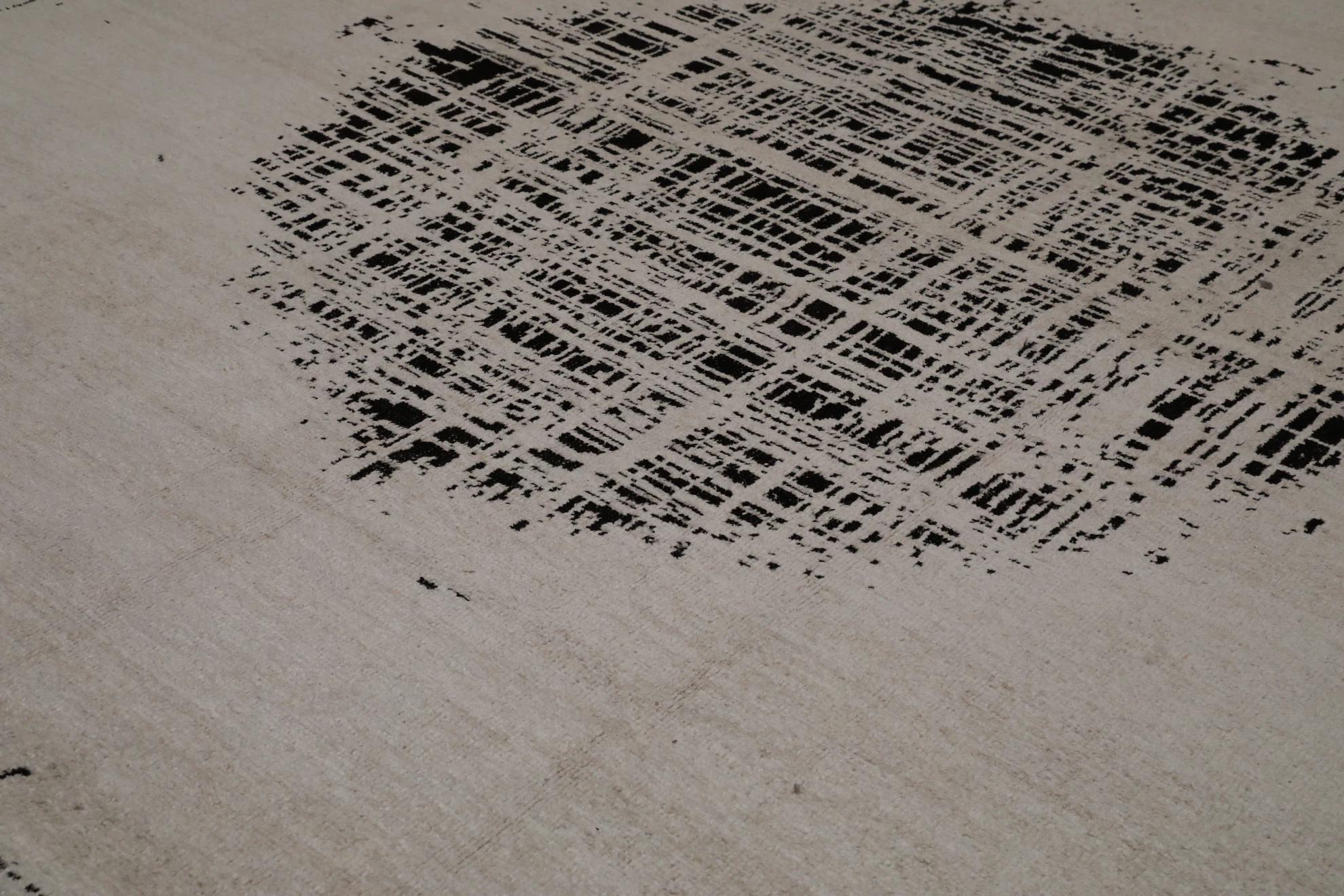 Marokkanische Teppiche aus der Türkei - Wolle Schwarz Elfenbein Design - 99616 (Handgeknüpft) im Angebot