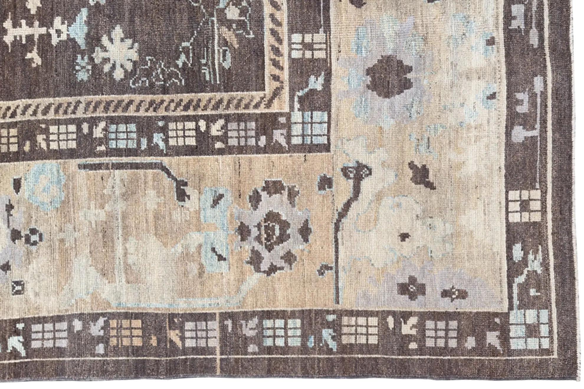 Turkey Oushak Area Rug - Brown & Ivory Design (20. Jahrhundert) im Angebot