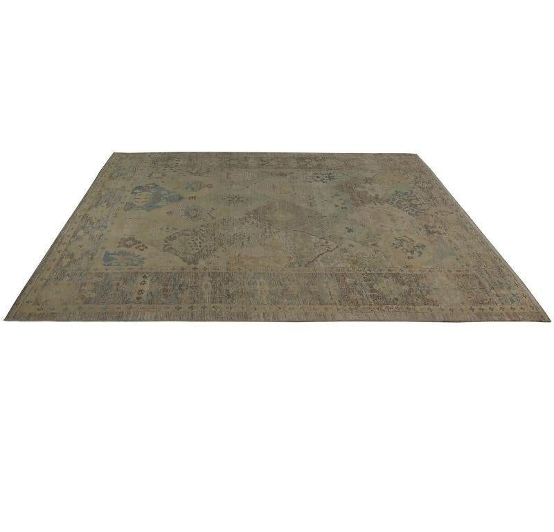 Entdecken Sie die Eleganz von Turkey Oushak mit seinen Teppichen. Dieses exklusive Design, das mit viel Liebe zum Detail entworfen wurde, ist perfekt, um Ihren Raum zu verschönern.