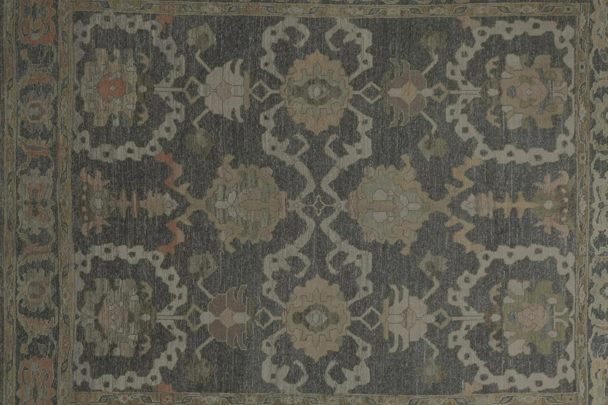 Entdecken Sie die Eleganz von Turkey Oushak mit seinen Teppichen. Dieses exklusive Design, das mit viel Liebe zum Detail entworfen wurde, ist perfekt, um Ihren Raum zu verschönern.