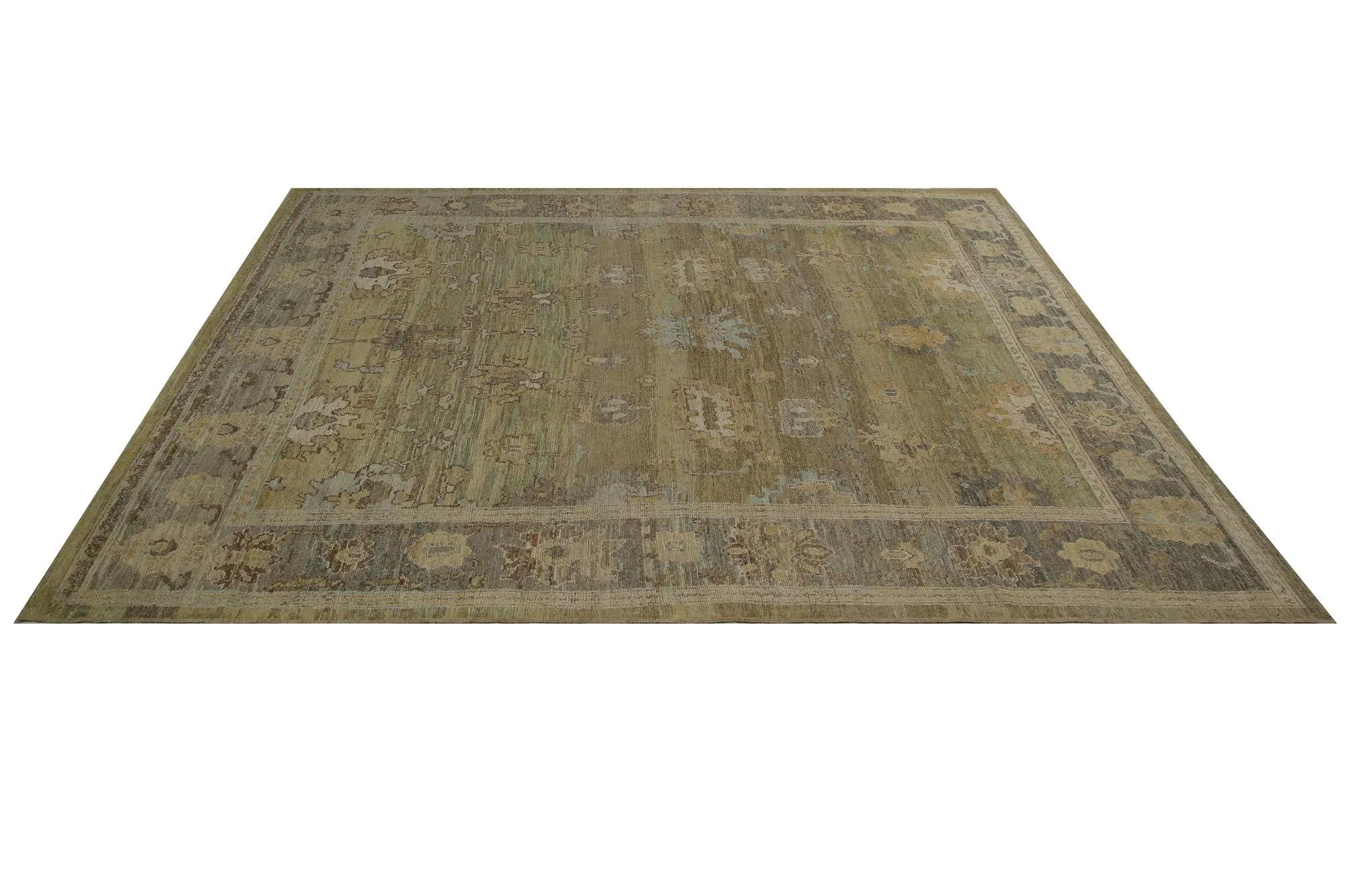 Scopri l'eleganza dei tappeti per l'area della Turchia Oushak. Progettato con una meticolosa attenzione ai dettagli, questo design esclusivo è perfetto per valorizzare il tuo spazio.