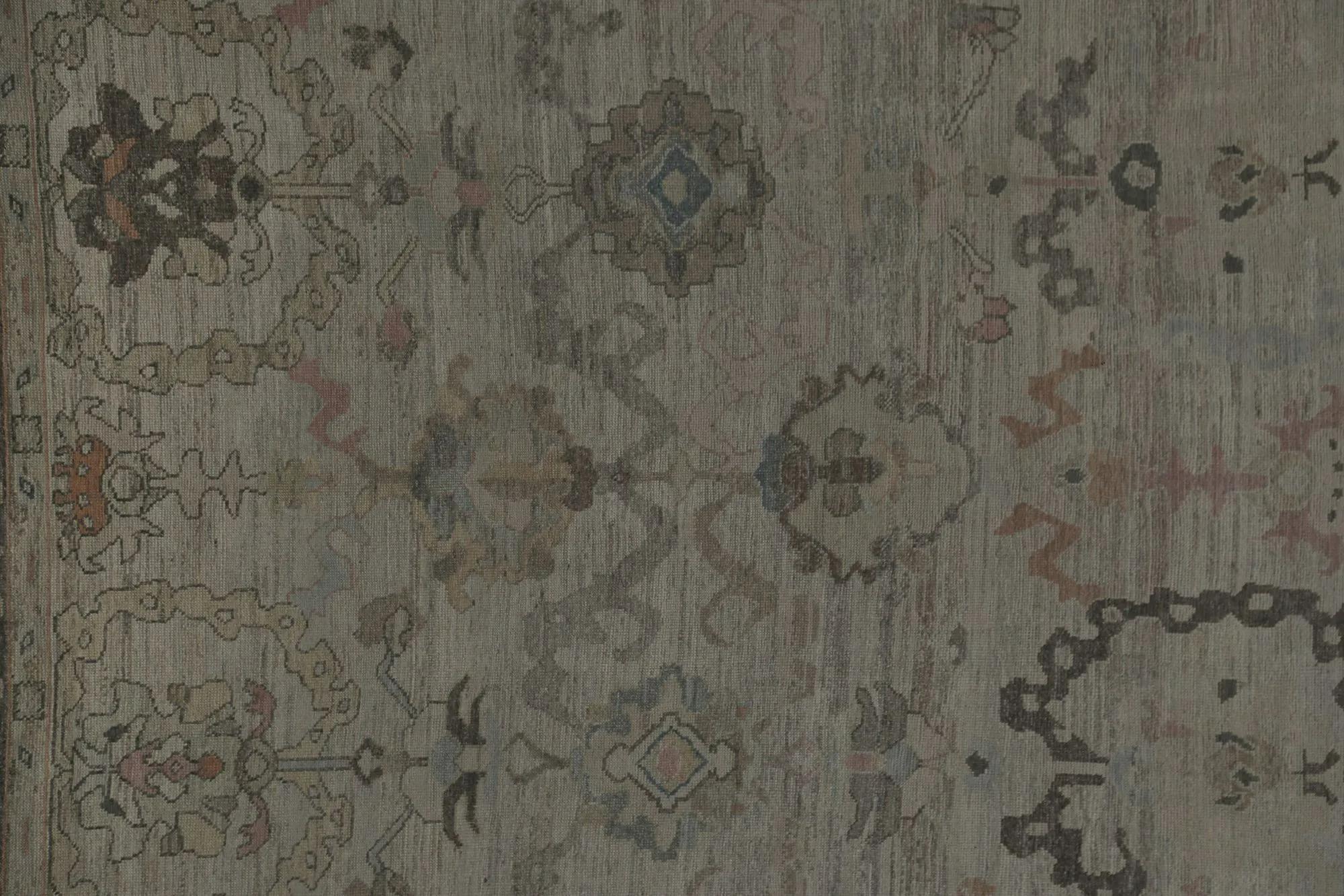 Descubre la elegancia de las alfombras Oushak de Turquía. Diseñado con meticulosa atención al detalle, este diseño exclusivo es perfecto para realzar tu espacio.