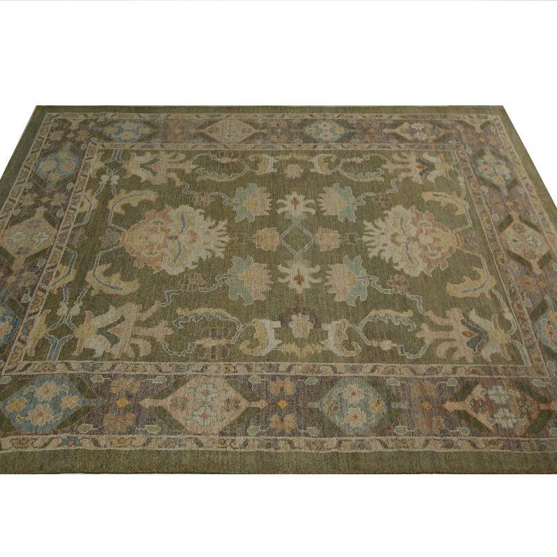 Entdecken Sie die Eleganz von Turkey Oushak mit seinen Teppichen. Dieses exklusive Design, das mit viel Liebe zum Detail entworfen wurde, ist perfekt, um Ihren Raum zu verschönern.