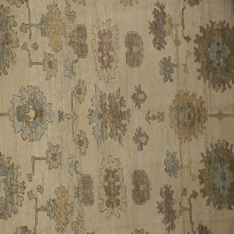 Entdecken Sie die Eleganz von Turkey Oushak mit seinen Teppichen. Dieses exklusive Design, das mit viel Liebe zum Detail entworfen wurde, ist perfekt, um Ihren Raum zu verschönern.