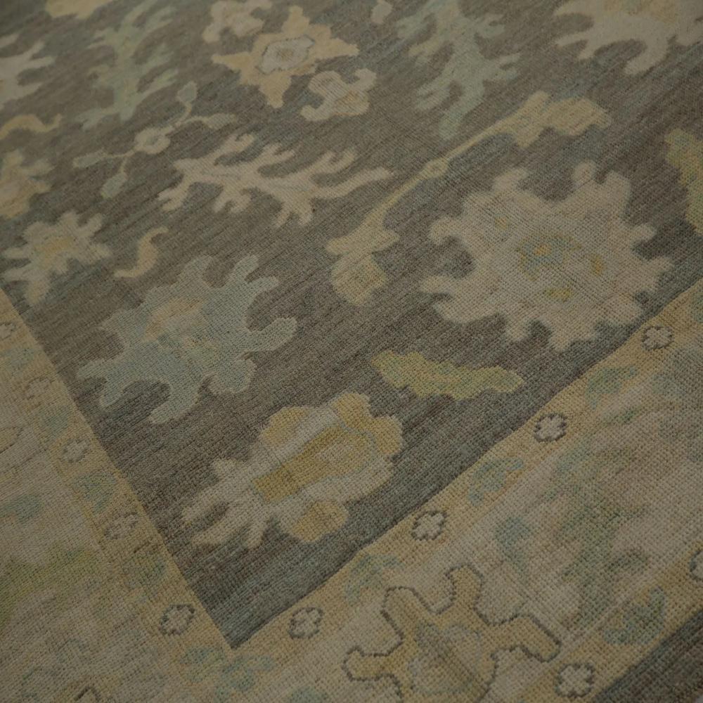 Oushak-Teppiche aus der Türkei – Design – 98678 (20. Jahrhundert) im Angebot