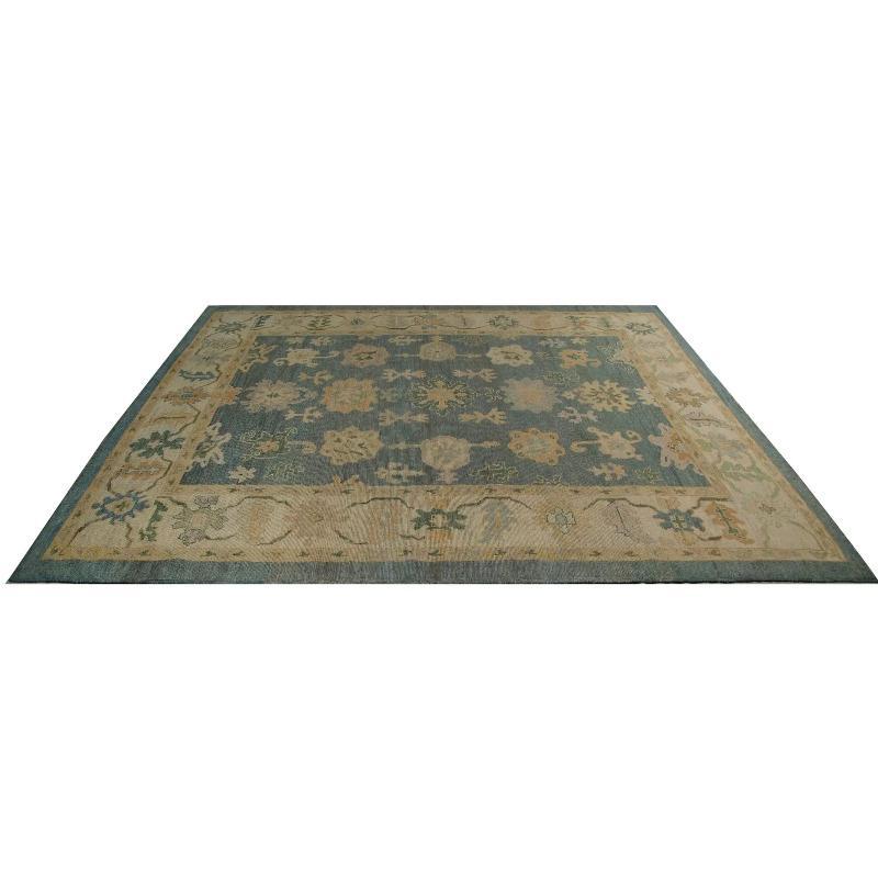 Entdecken Sie die Eleganz von Turkey Oushak mit seinen Teppichen. Dieses exklusive Design, das mit viel Liebe zum Detail entworfen wurde, ist perfekt, um Ihren Raum zu verschönern.