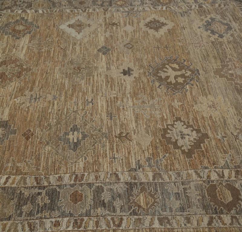 Entdecken Sie die Eleganz von Turkey Oushak mit seinen Teppichen. Dieses exklusive Design, das mit viel Liebe zum Detail entworfen wurde, ist perfekt, um Ihren Raum zu verschönern.