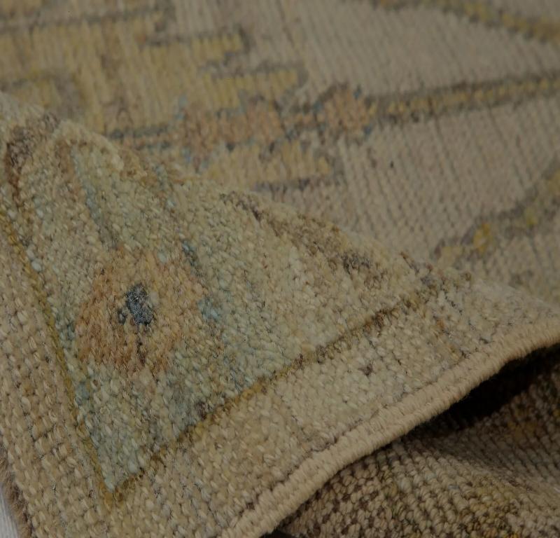 Entdecken Sie die Eleganz von Turkey Oushak mit seinen Teppichen. Dieses exklusive Design, das mit viel Liebe zum Detail entworfen wurde, ist perfekt, um Ihren Raum zu verschönern.