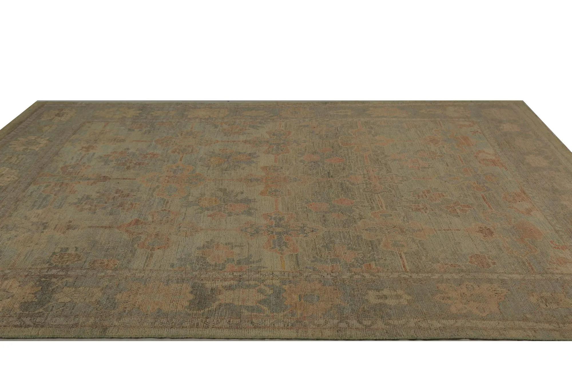 Scopri l'eleganza dei tappeti per l'area della Turchia Oushak. Progettato con una meticolosa attenzione ai dettagli, questo design esclusivo è perfetto per valorizzare il tuo spazio.