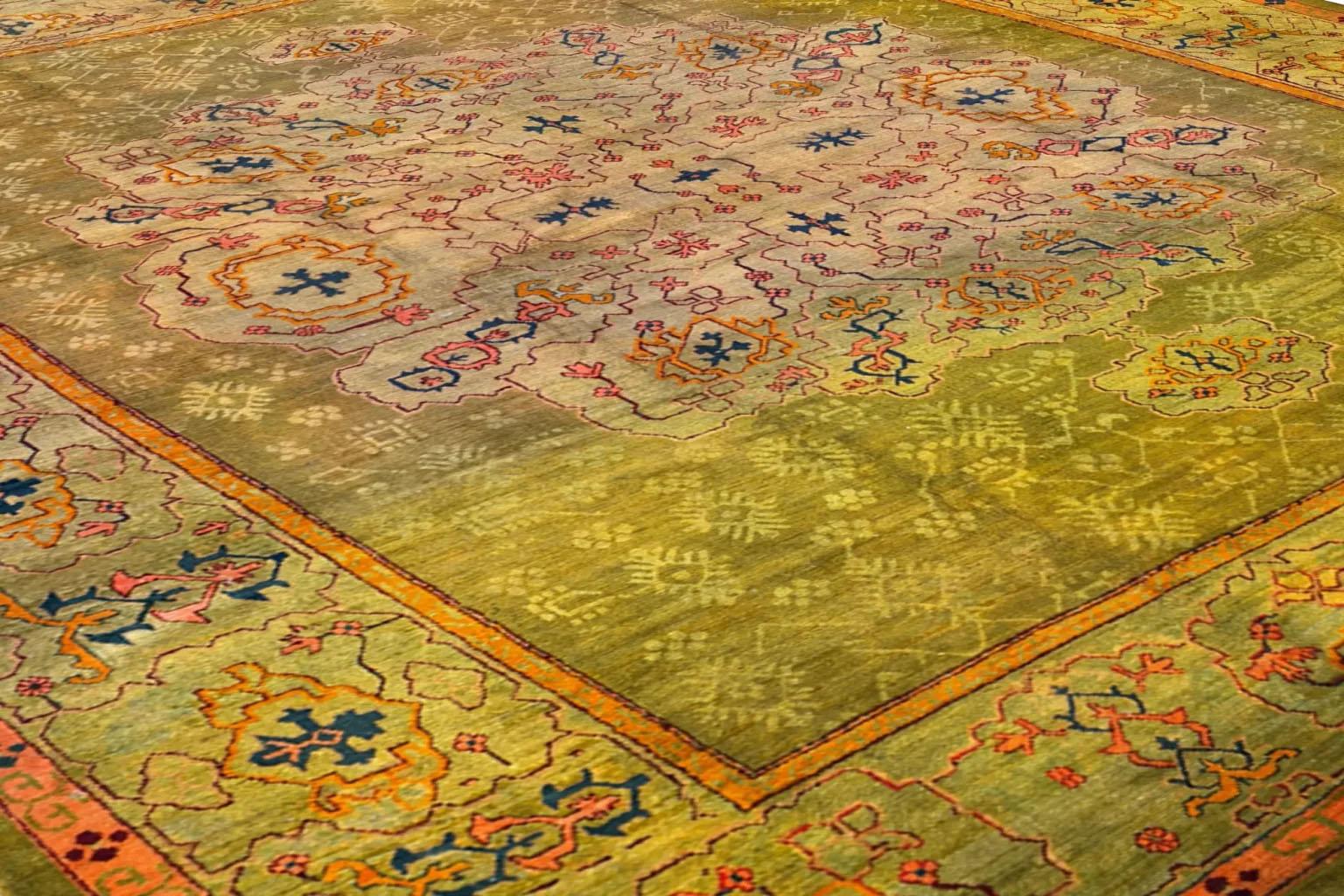 Turquía Oushak Sobre Alfombra Circa 1910 - Lana Verde Rosa Rojo Diseño - 99578 en venta 2