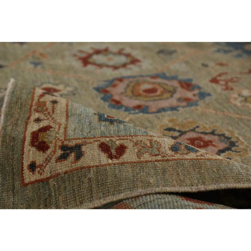 Turkey Sultanabad Area Rugs - Design - 98098 In Excellent Condition For Sale In Dallas, TX
