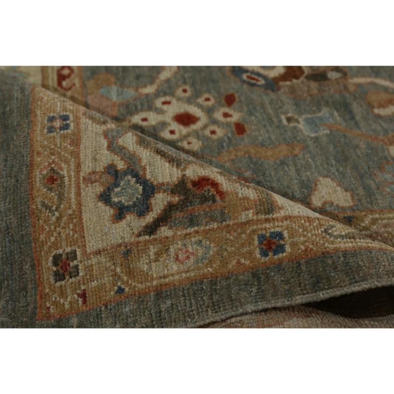 Turkey Sultanabad Area Rugs - Design - 98099 In Excellent Condition For Sale In Dallas, TX