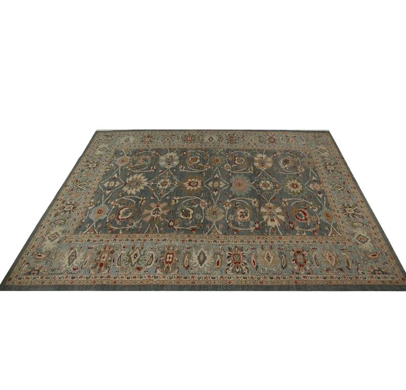 Découvrez l'élégance des tapis de Turquie Sultanabad. Conçu avec une attention méticuleuse aux détails, ce design exclusif est parfait pour mettre en valeur votre espace.