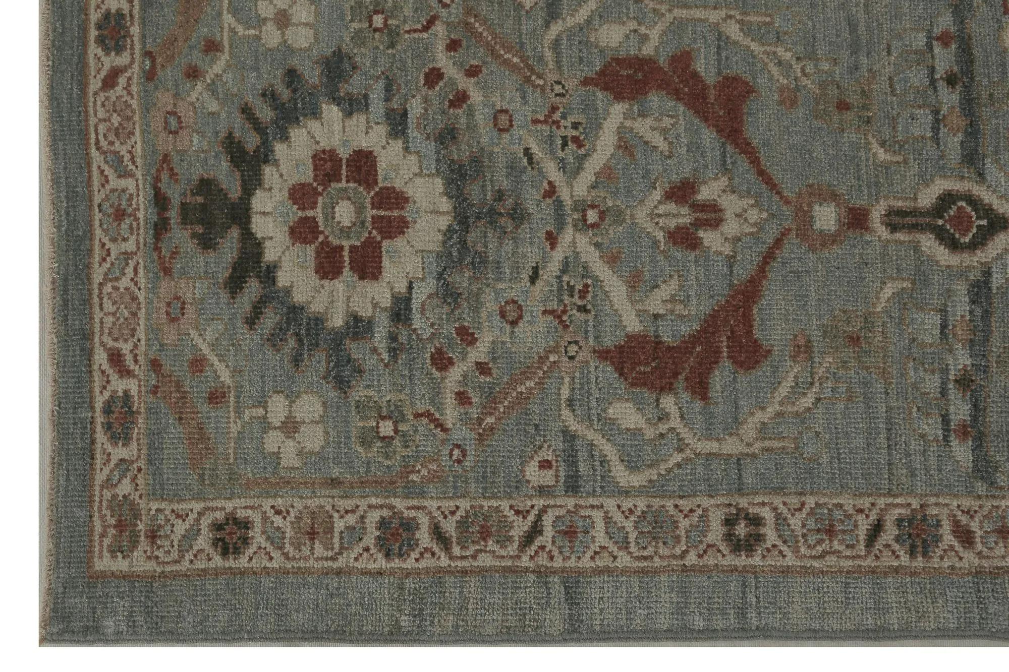 Scopri l'eleganza dei Sultanabad Rugs della Turchia. Progettato con una meticolosa attenzione ai dettagli, questo design esclusivo è perfetto per valorizzare il tuo spazio.