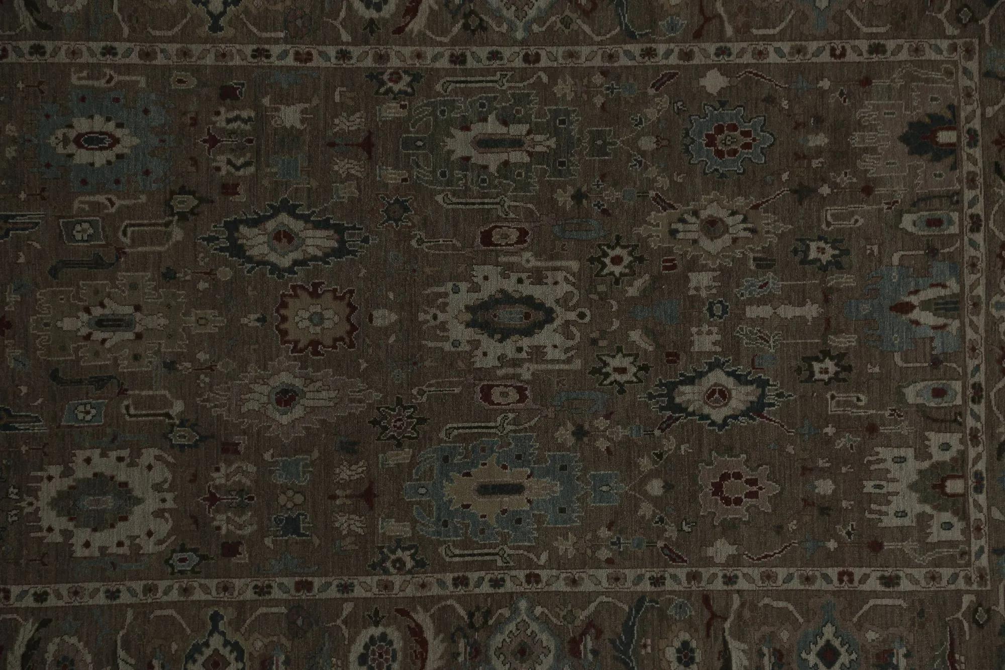 Entdecken Sie die Eleganz von Turkey Sultanabad mit seinen Teppichen. Dieses exklusive Design, das mit viel Liebe zum Detail entworfen wurde, ist perfekt, um Ihren Raum zu verschönern.