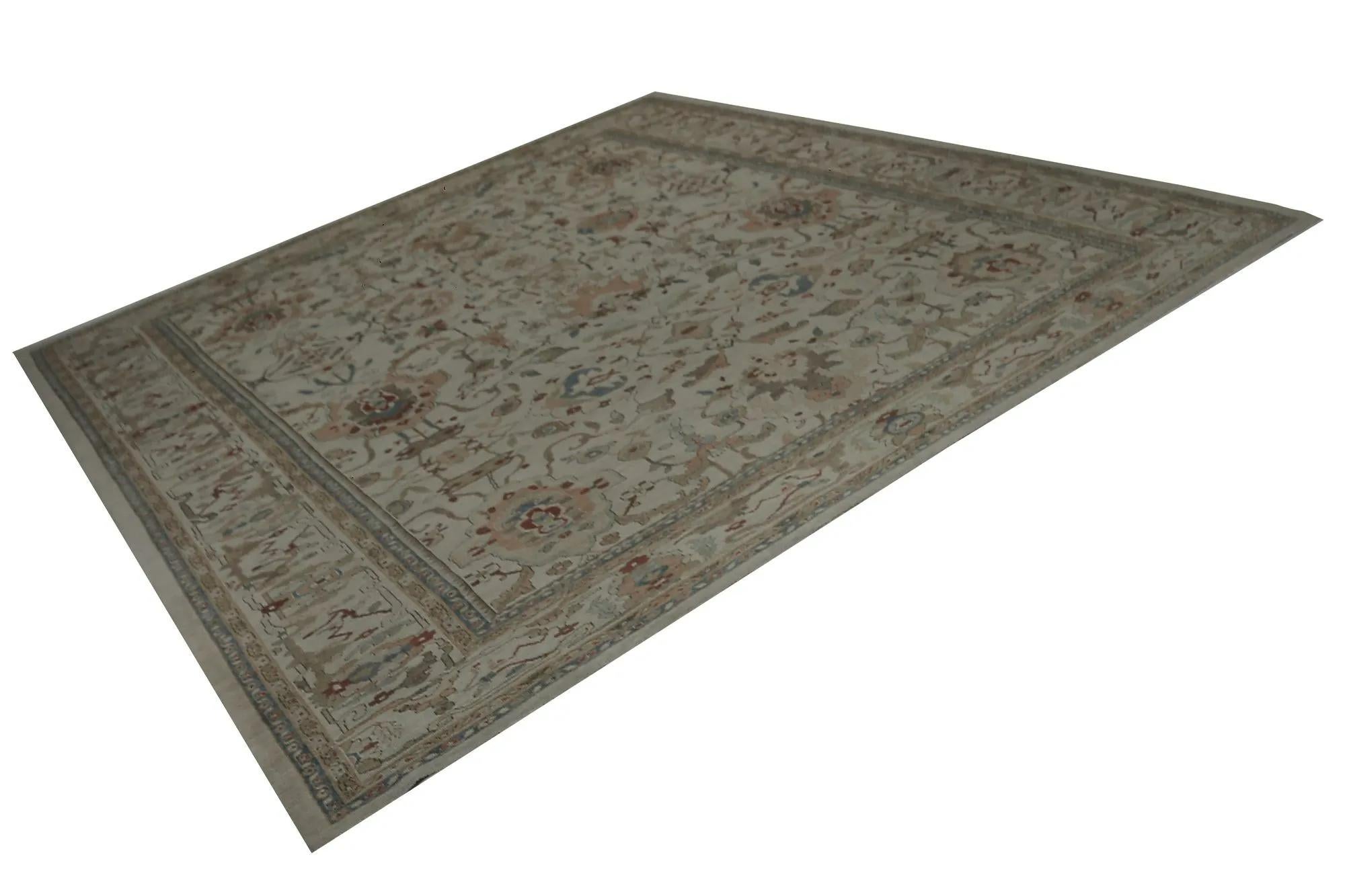 Turkey Sultanabad Area Rugs - Design - 98211 In Excellent Condition For Sale In Dallas, TX